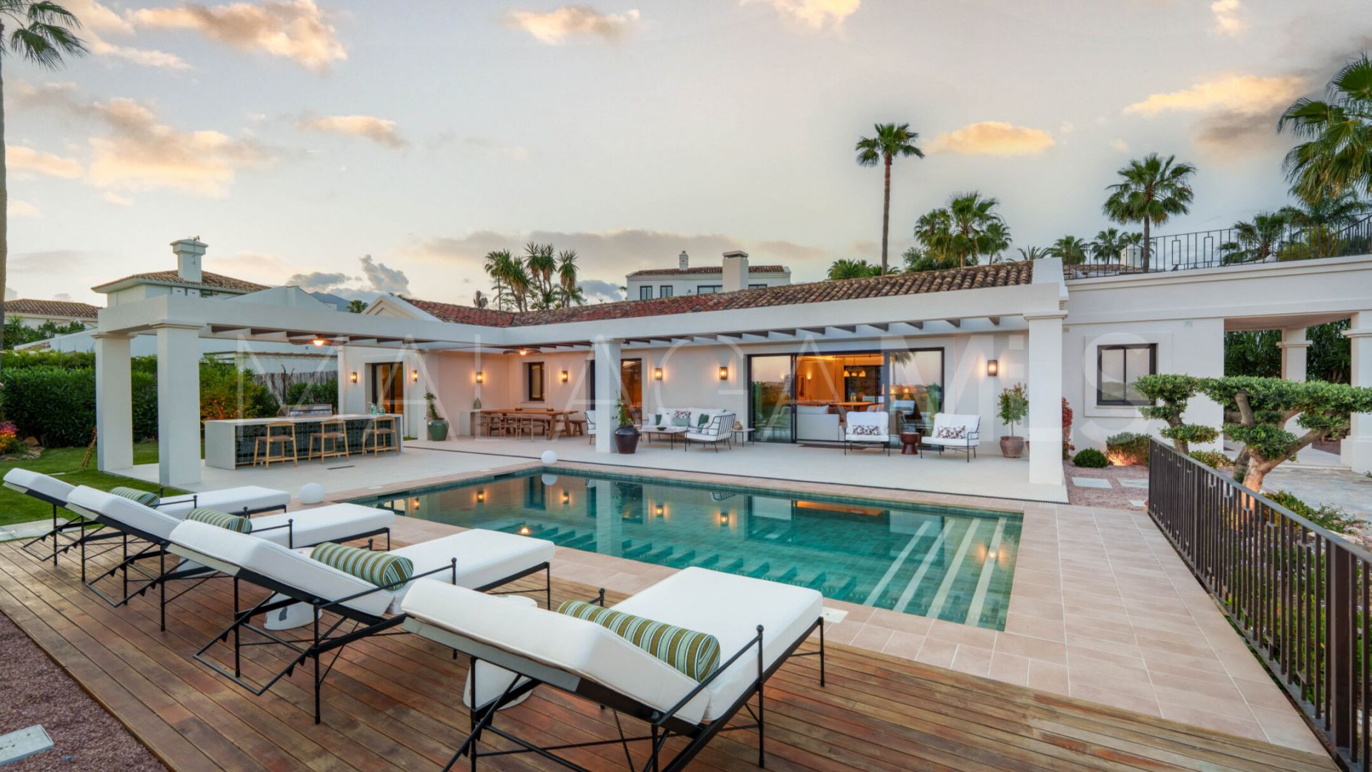 Villa for sale in Haza del Conde