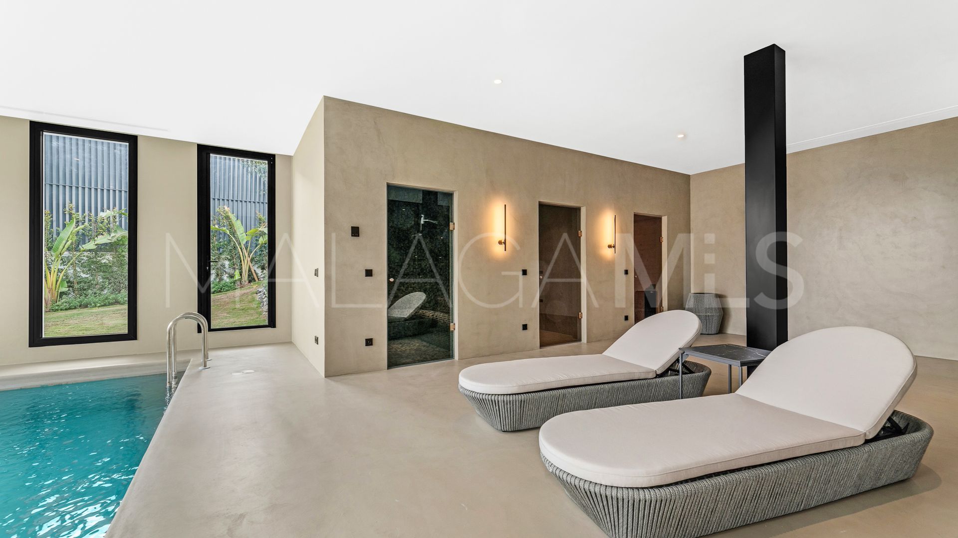Villa a la venta with 6 bedrooms in El Madroñal