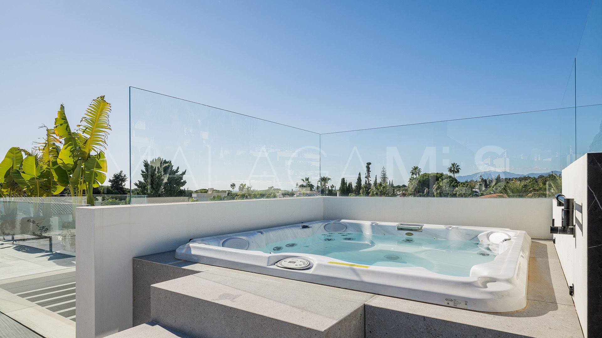 Villa for sale in Casablanca with 5 bedrooms