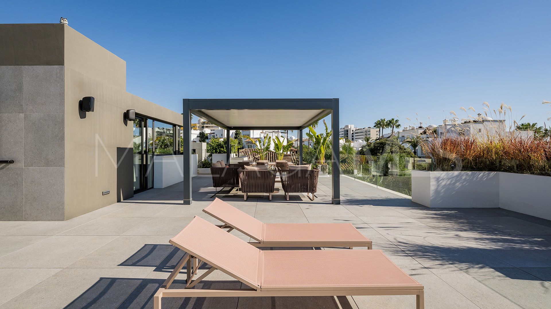 Villa for sale in Casablanca with 5 bedrooms