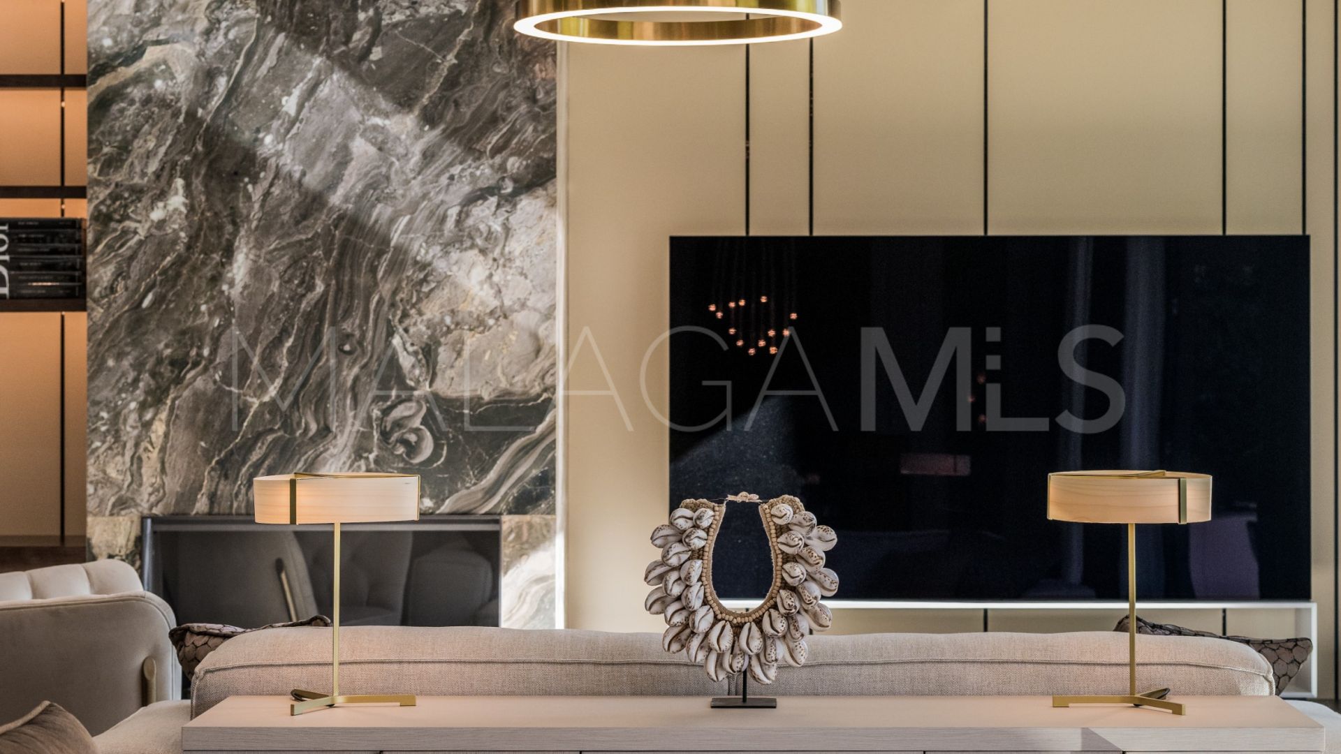 Villa for sale in Casablanca with 5 bedrooms