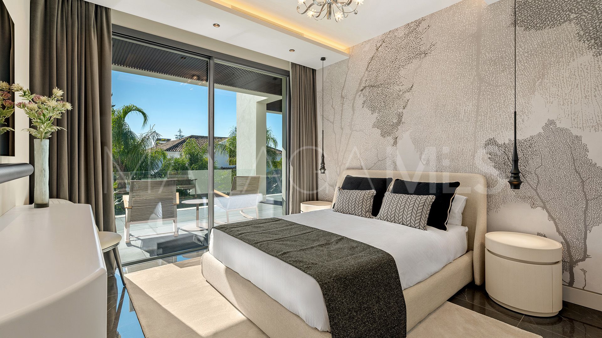 Villa for sale in Casablanca with 5 bedrooms