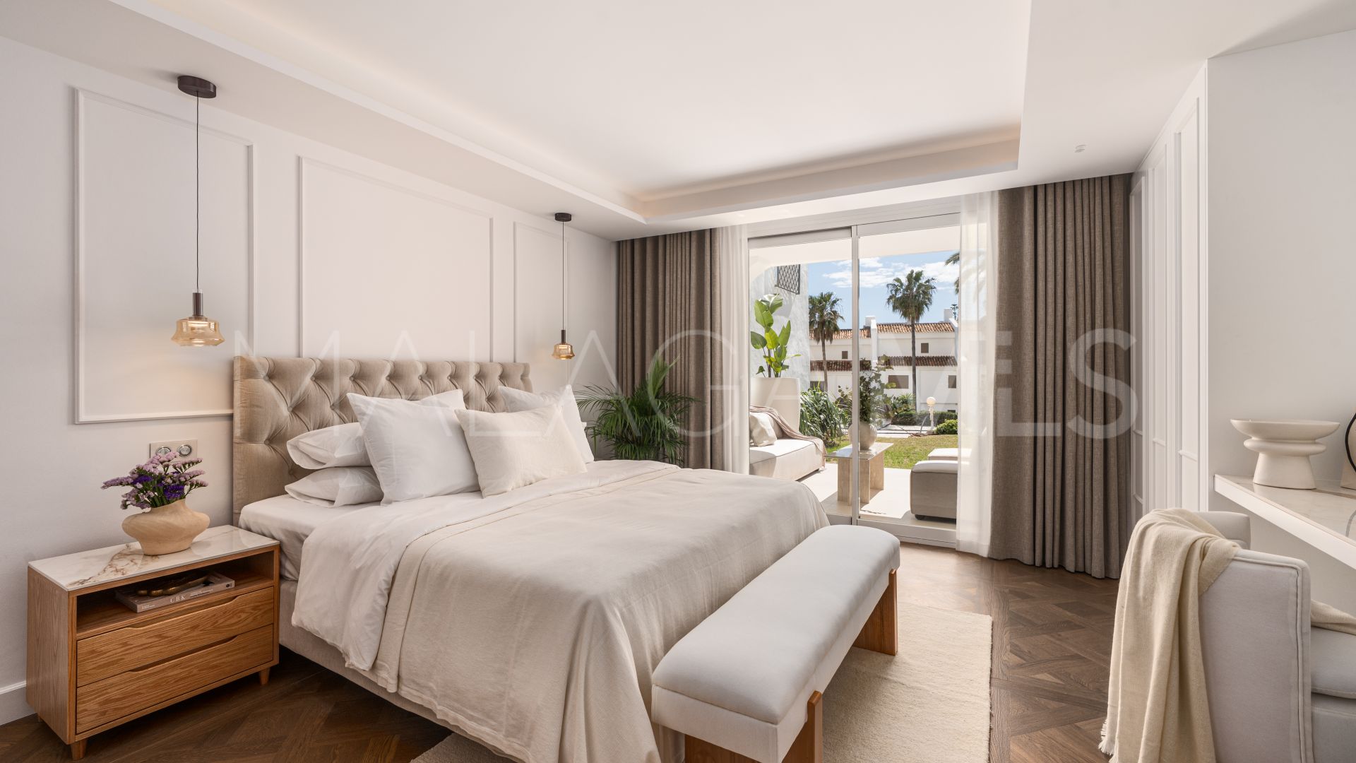 For sale 3 bedrooms ground floor apartment in Coral Beach