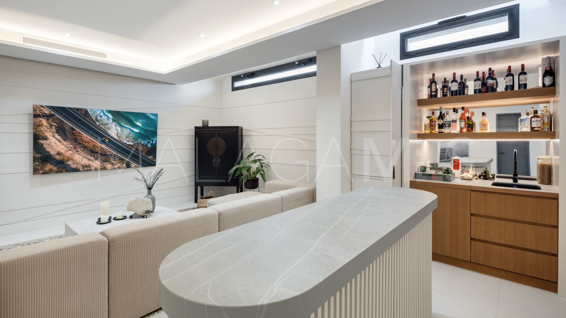 Buy villa in La Cerquilla with 5 bedrooms
