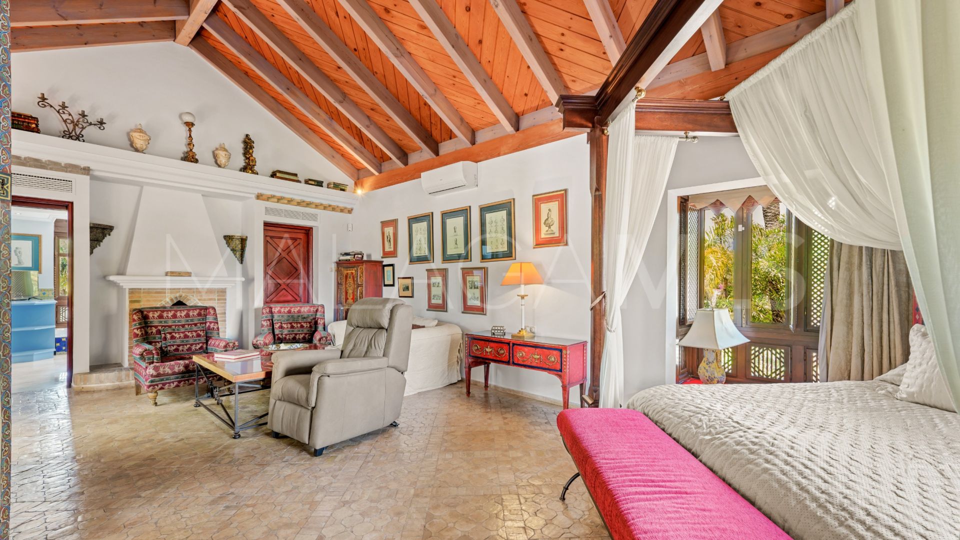 Altos del Rodeo villa for sale