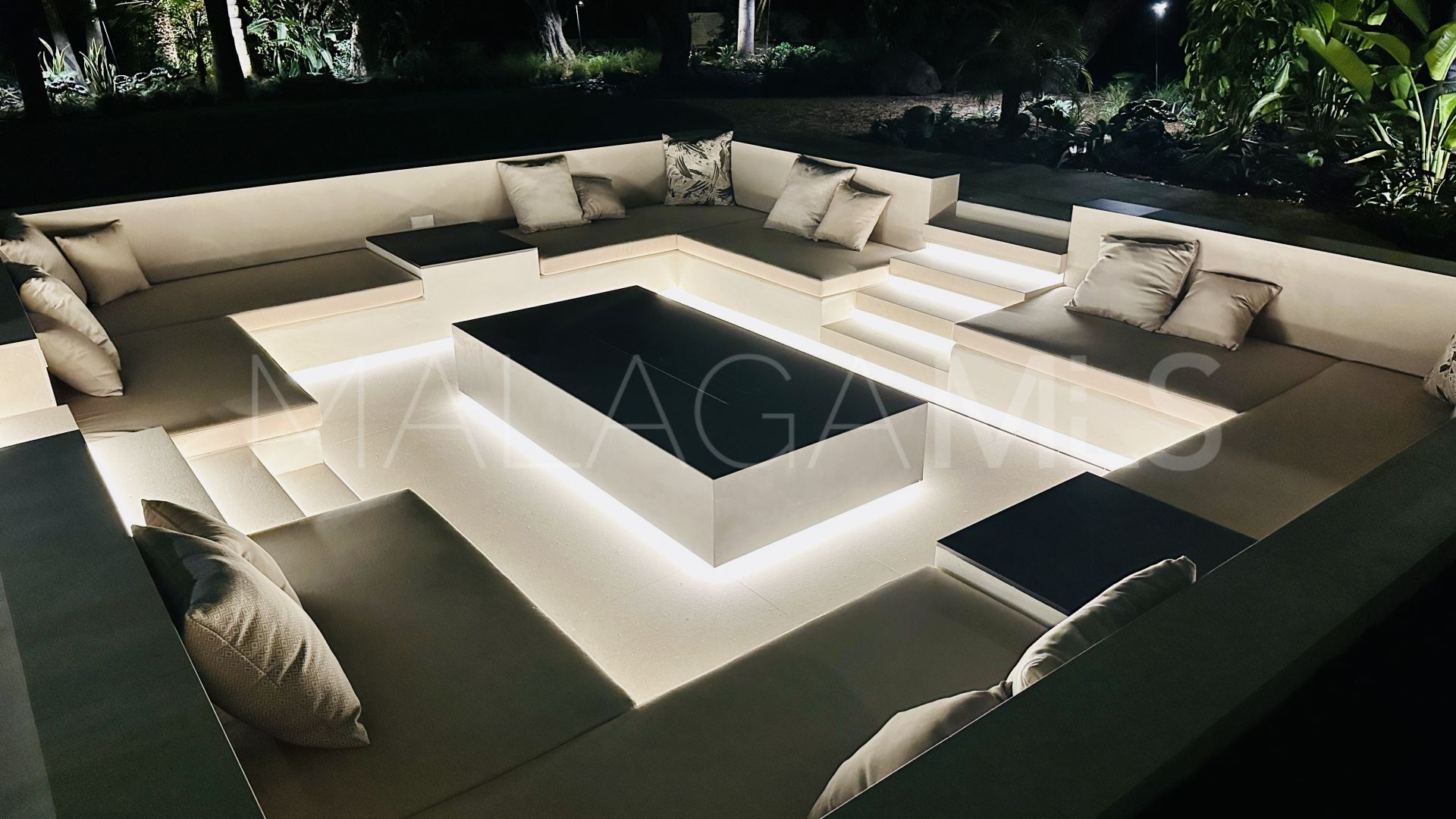 Villa for sale in Hacienda las Chapas