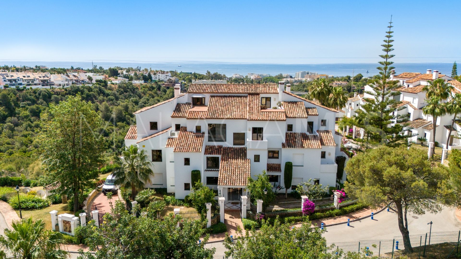 Duplex penthouse for sale in Monte Paraiso Country Club