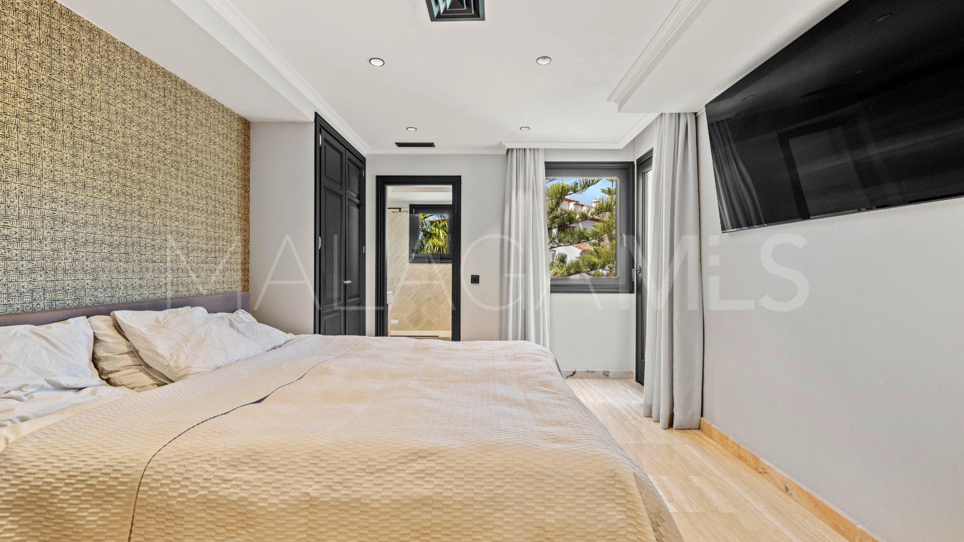 Duplex penthouse for sale in Monte Paraiso Country Club