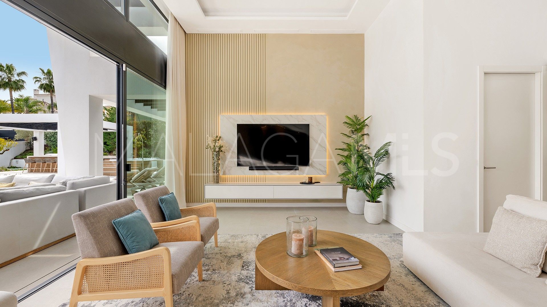 For sale Los Naranjos Golf 6 bedrooms villa