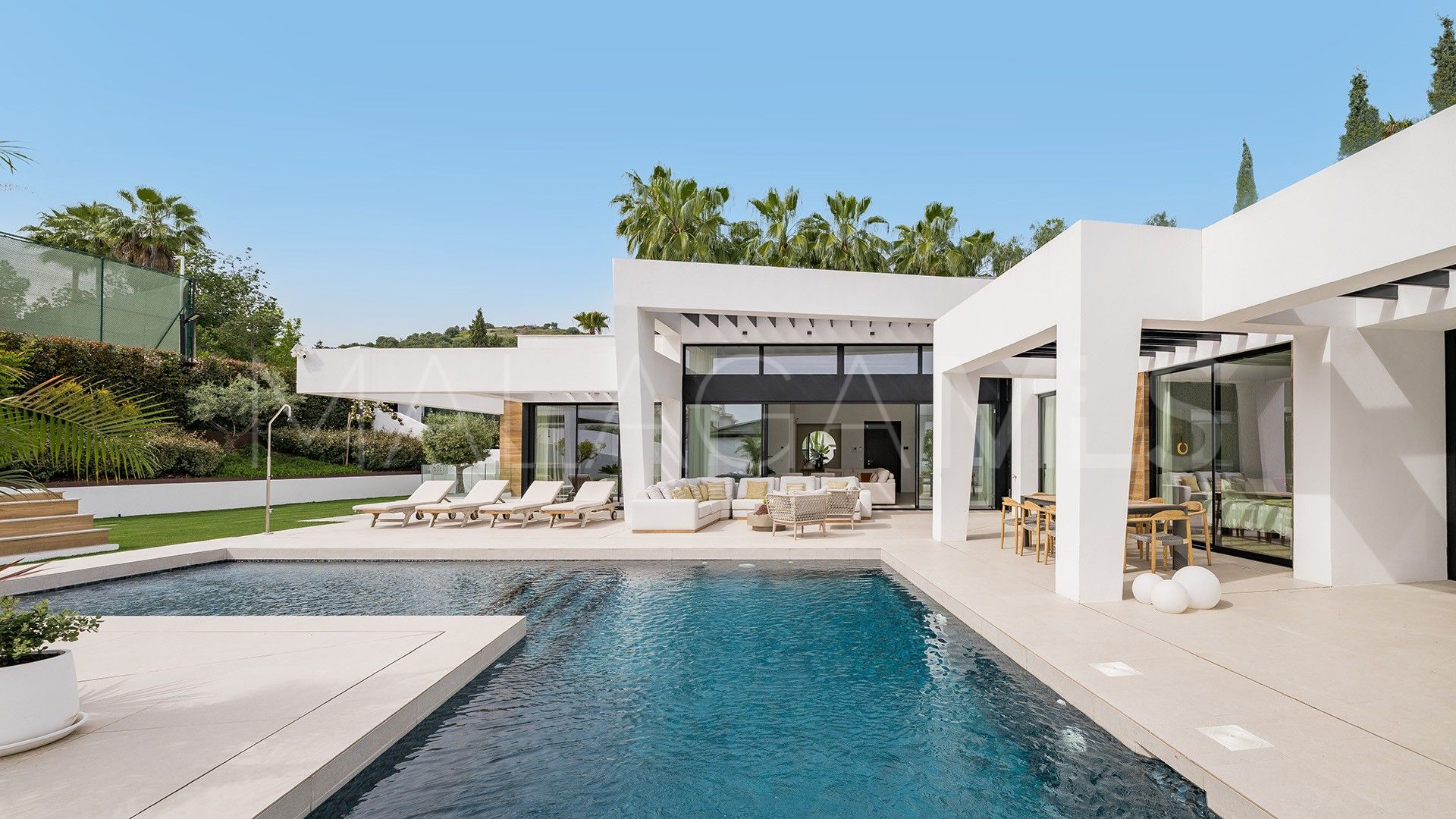 For sale Los Naranjos Golf 6 bedrooms villa