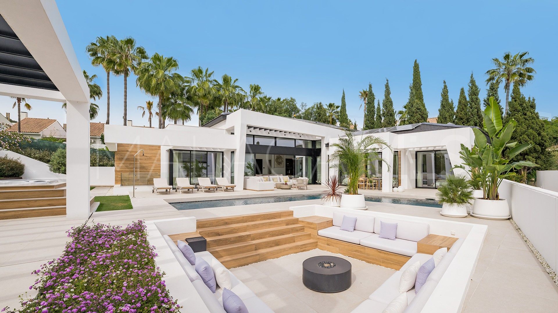 For sale Los Naranjos Golf 6 bedrooms villa