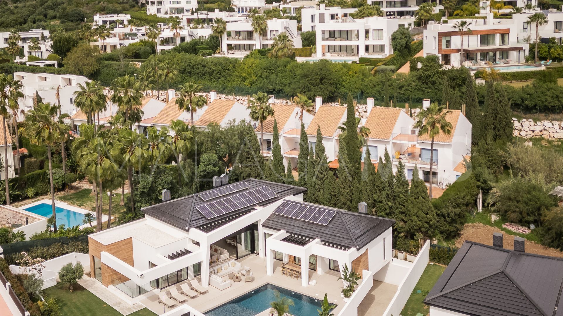 For sale Los Naranjos Golf 6 bedrooms villa