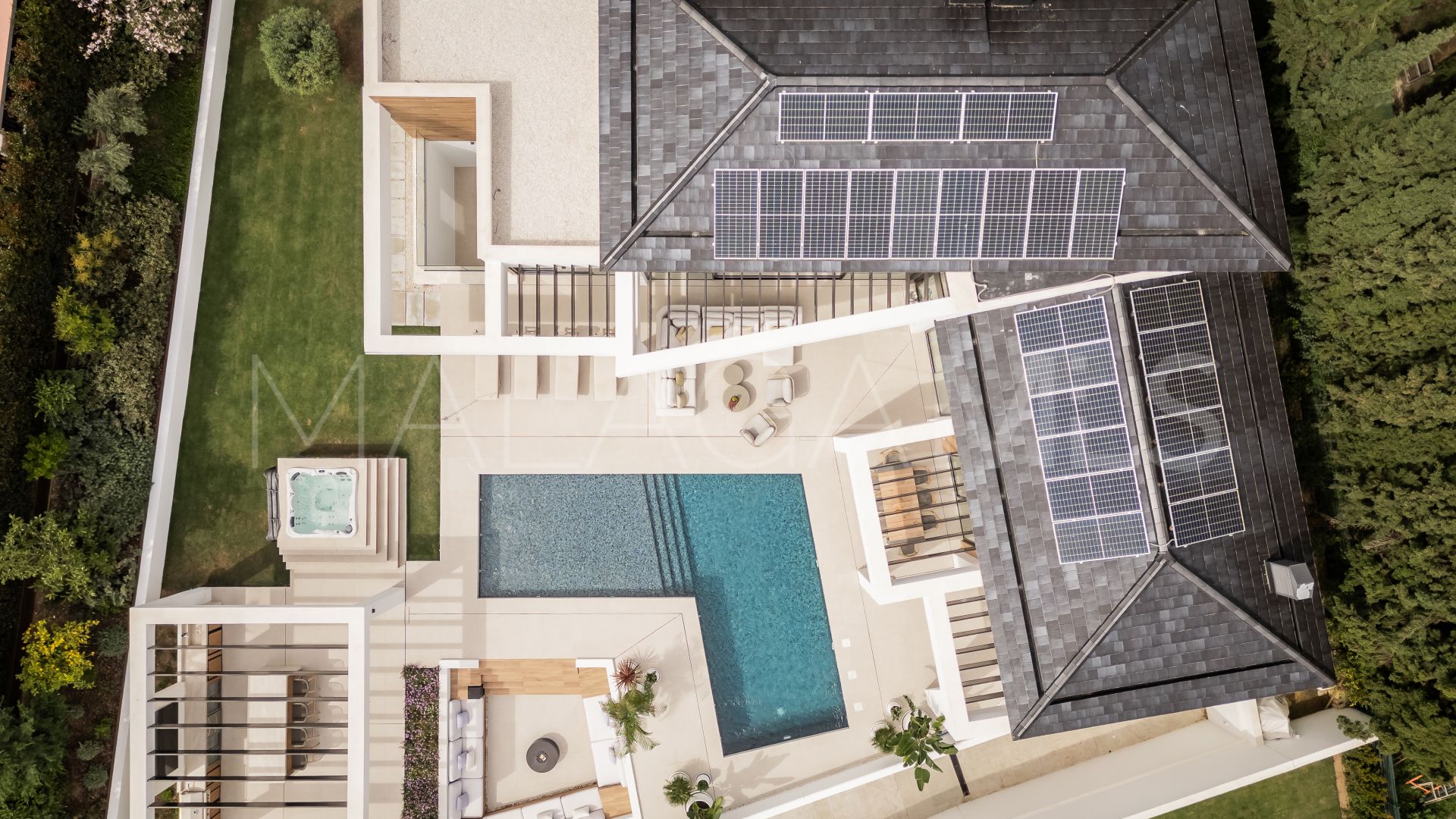 For sale Los Naranjos Golf 6 bedrooms villa