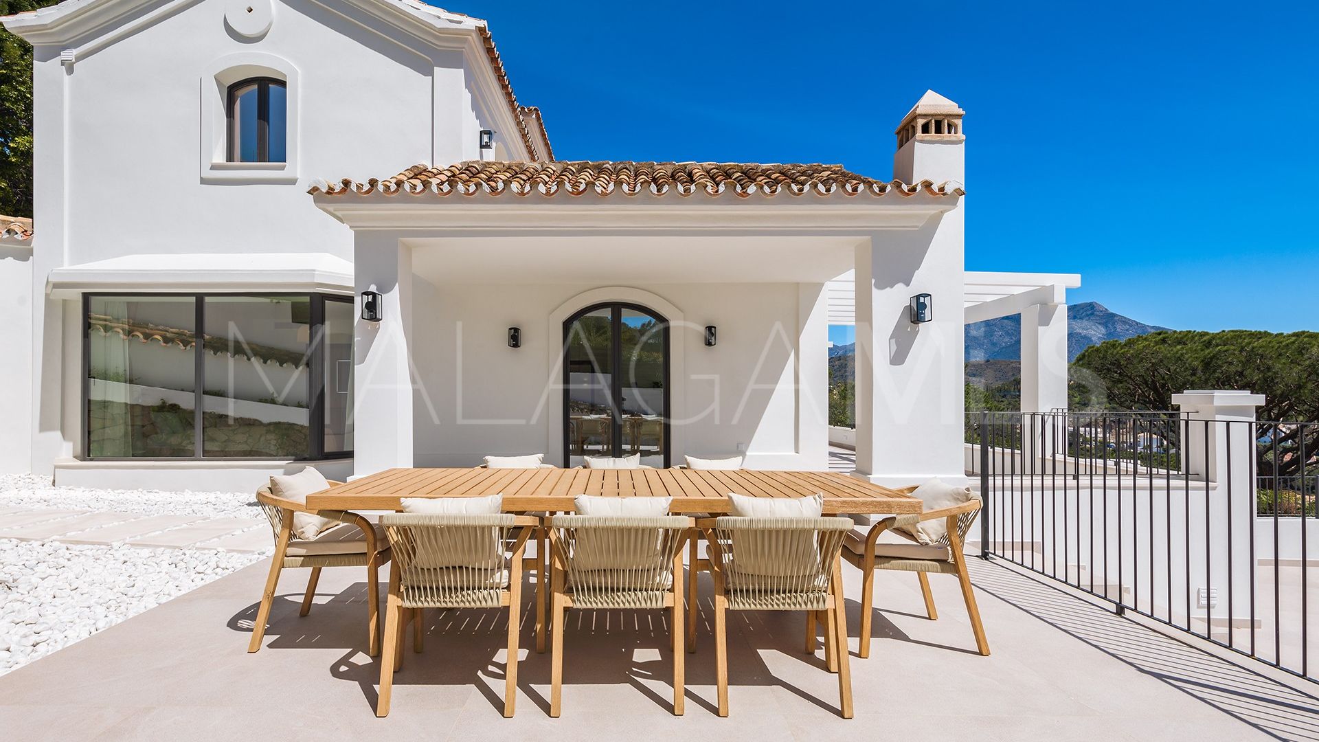 Villa for sale in El Madroñal