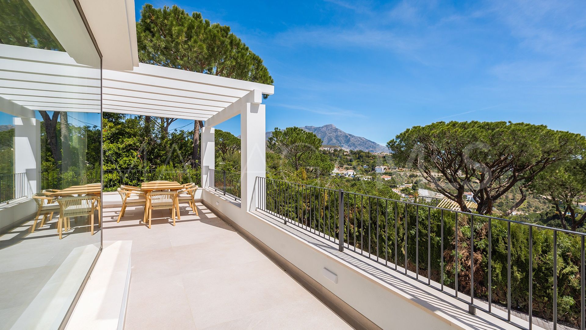 Villa for sale in El Madroñal