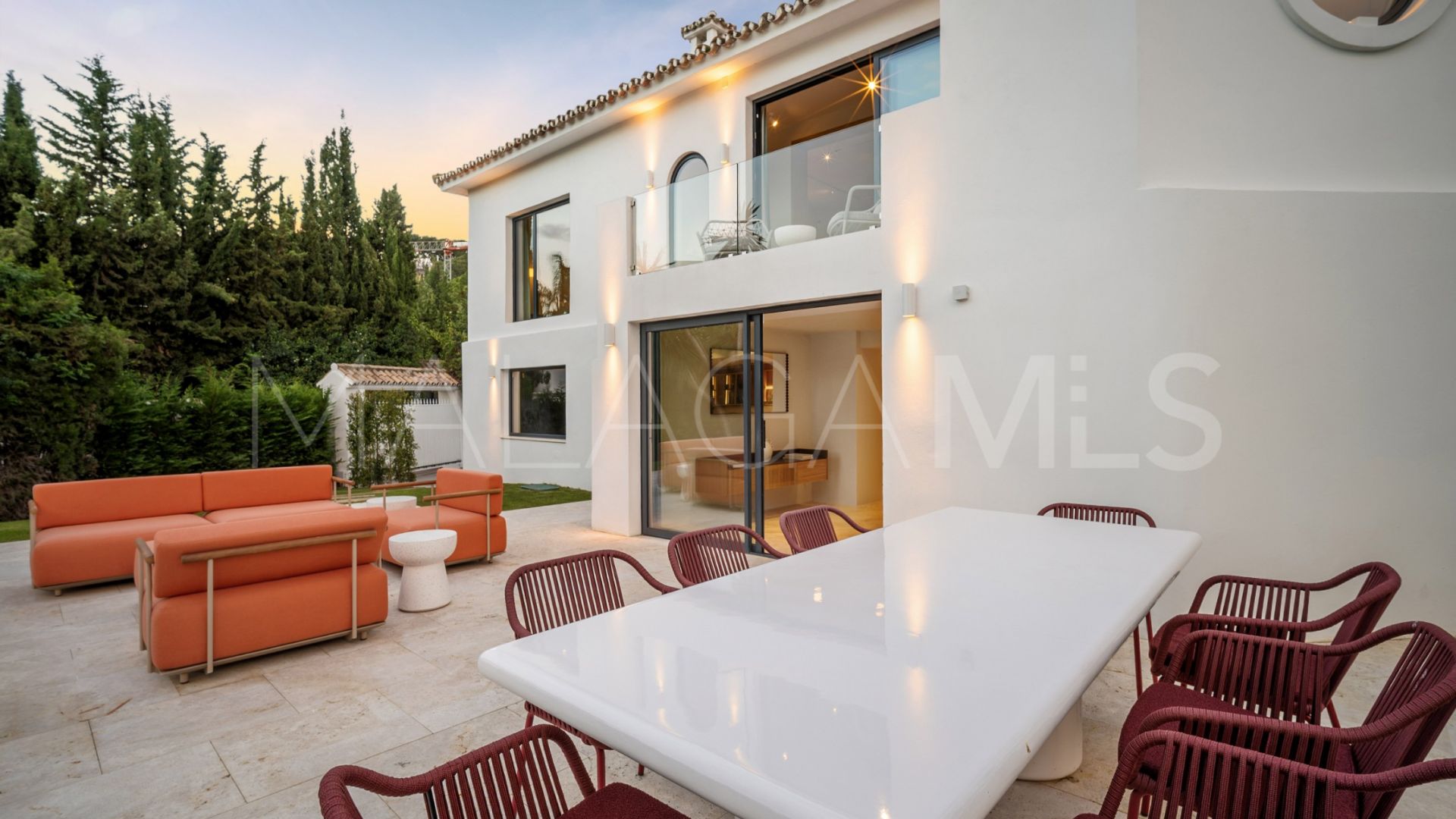 Villa for sale in Las Brisas