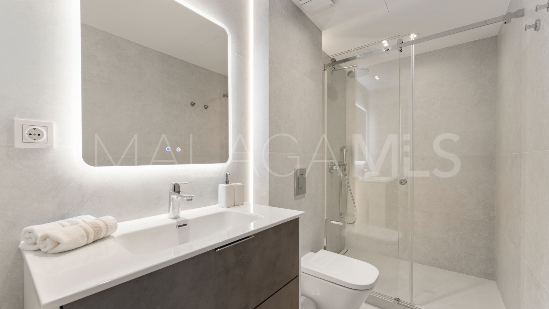 Buy villa in Marbella Centro de 3 bedrooms