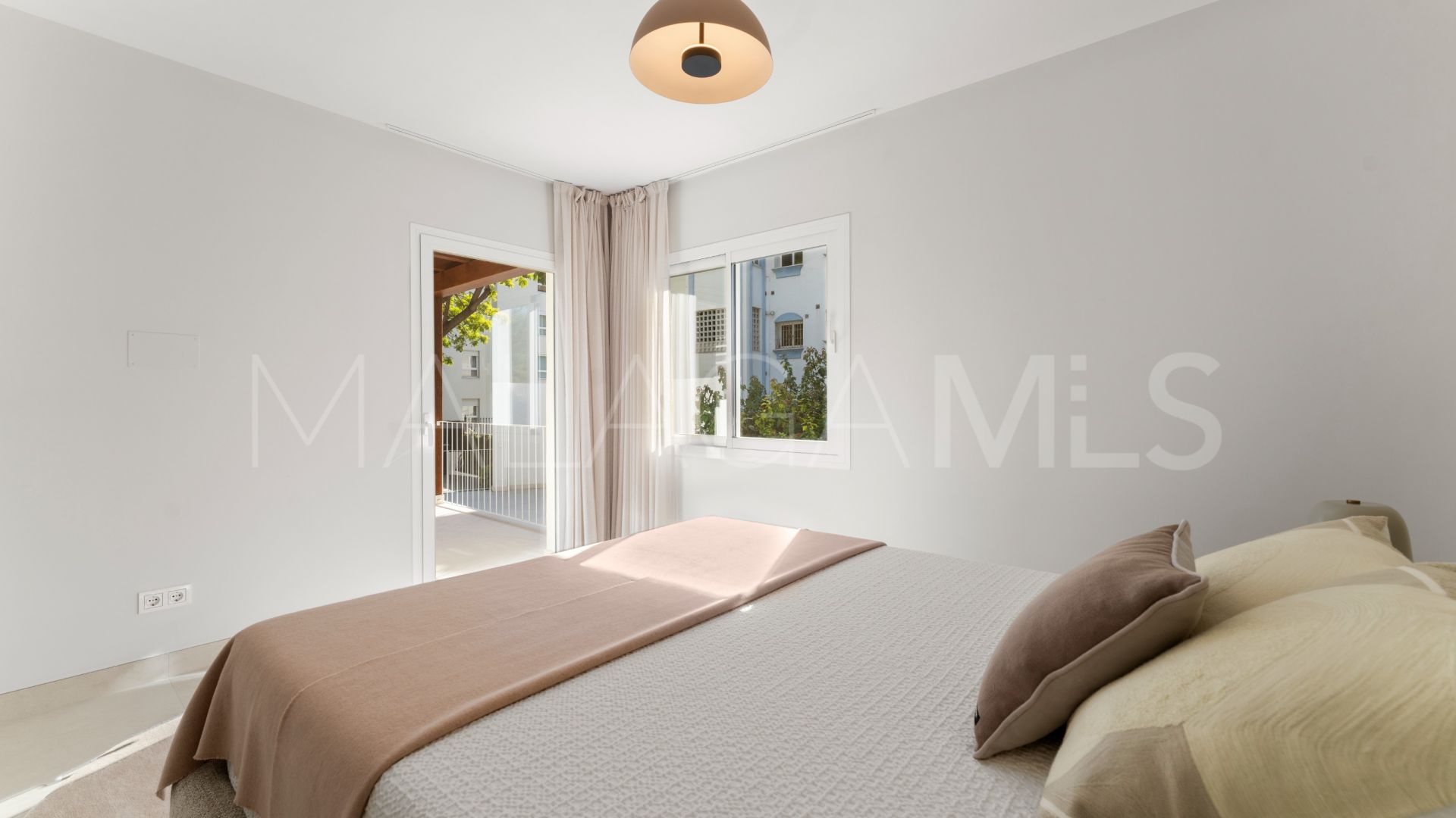Buy villa in Marbella Centro de 3 bedrooms