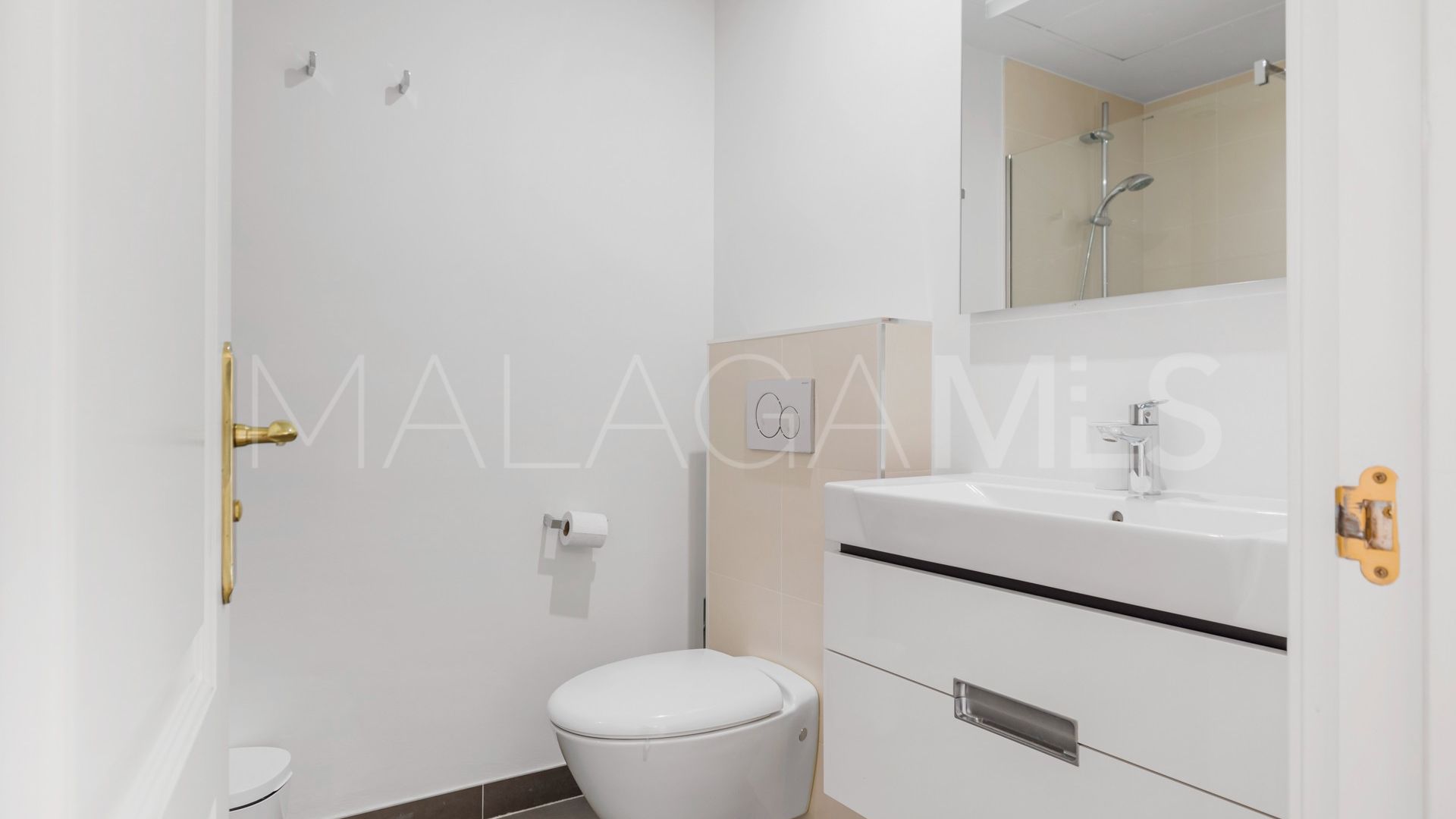 Town house for sale in La Heredia with 5 bedrooms