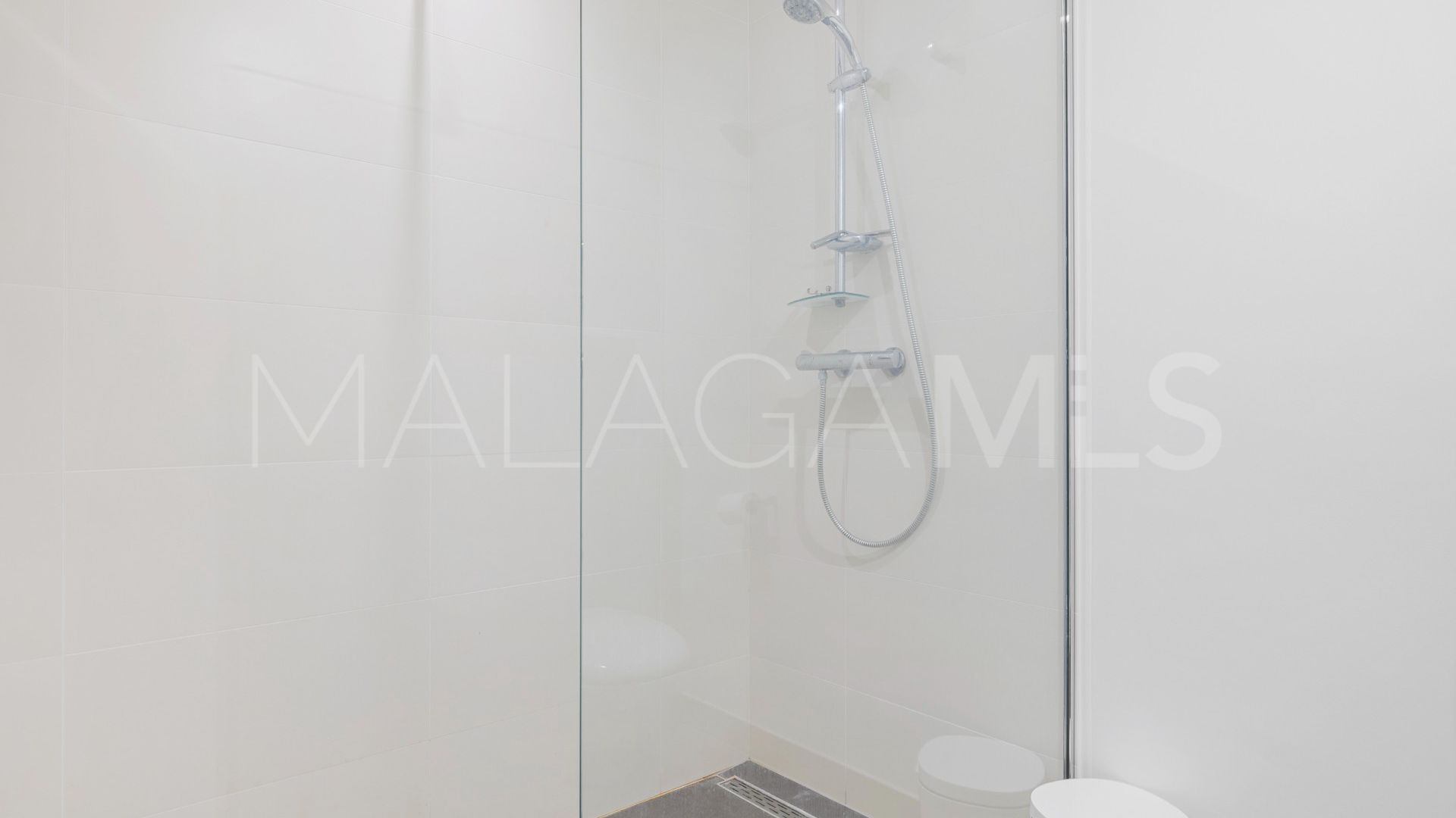 Town house for sale in La Heredia with 5 bedrooms
