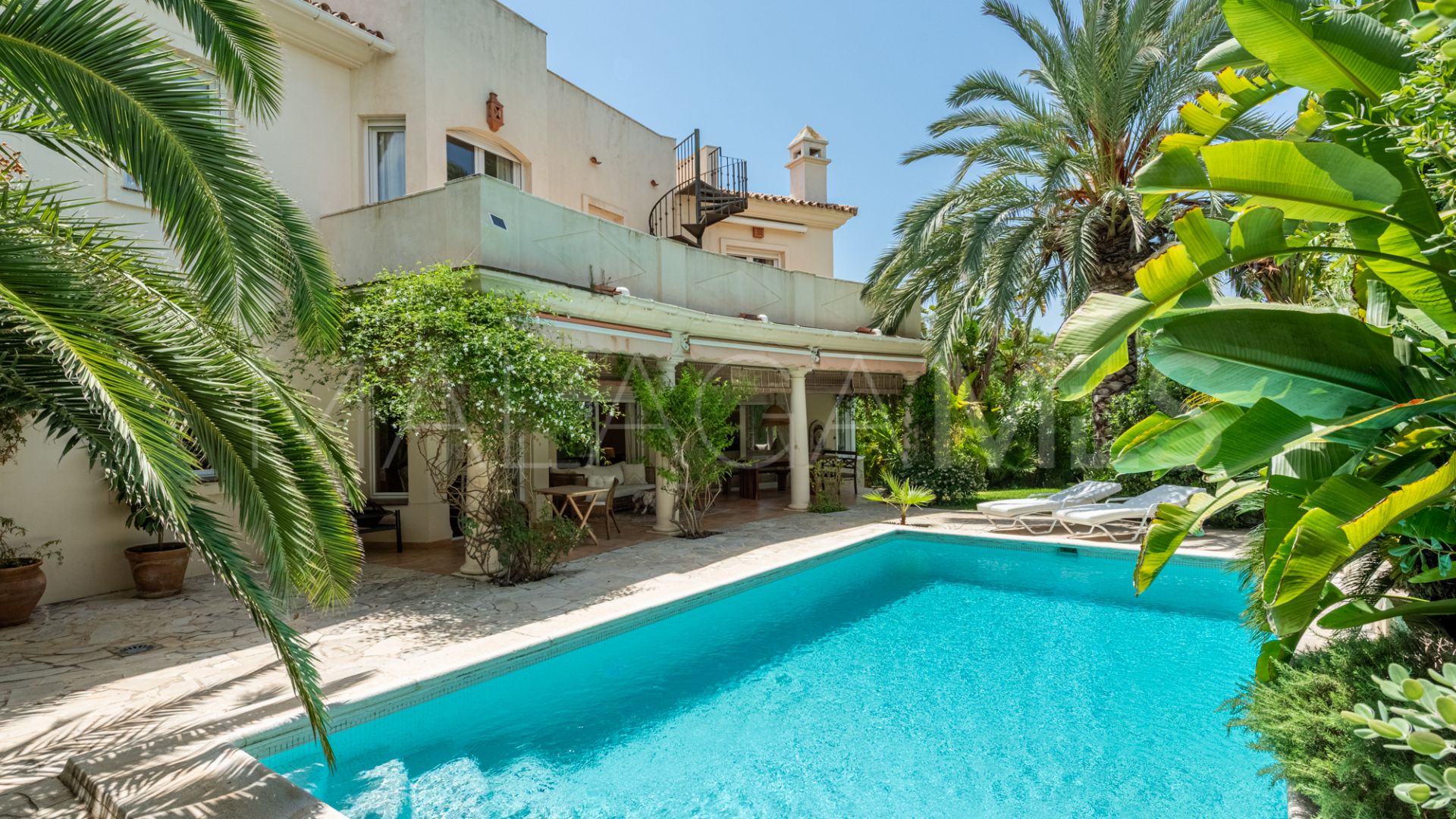 Villa for sale in La Reserva de Marbella