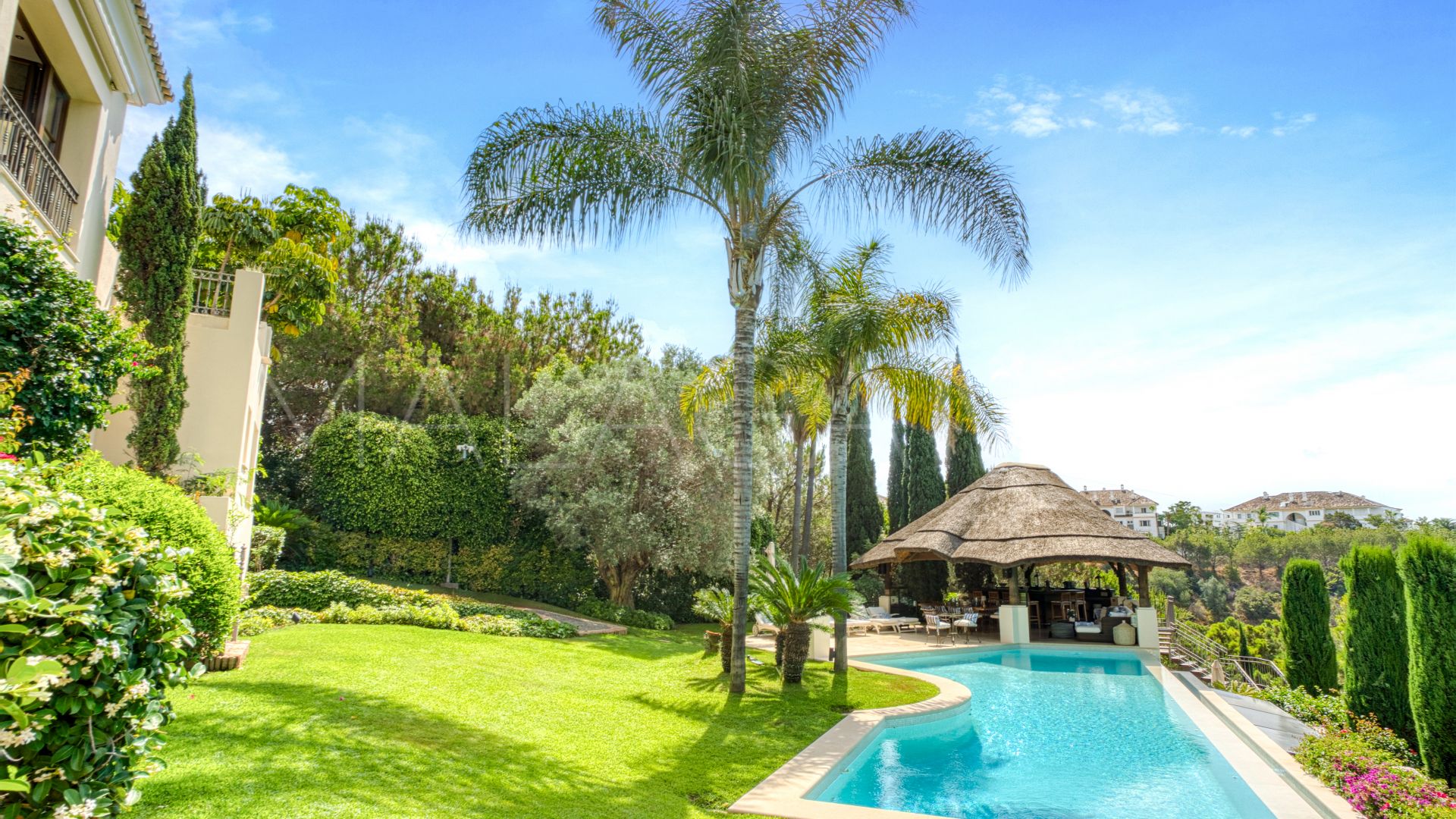 Villa for sale in Las Lomas del Marbella Club
