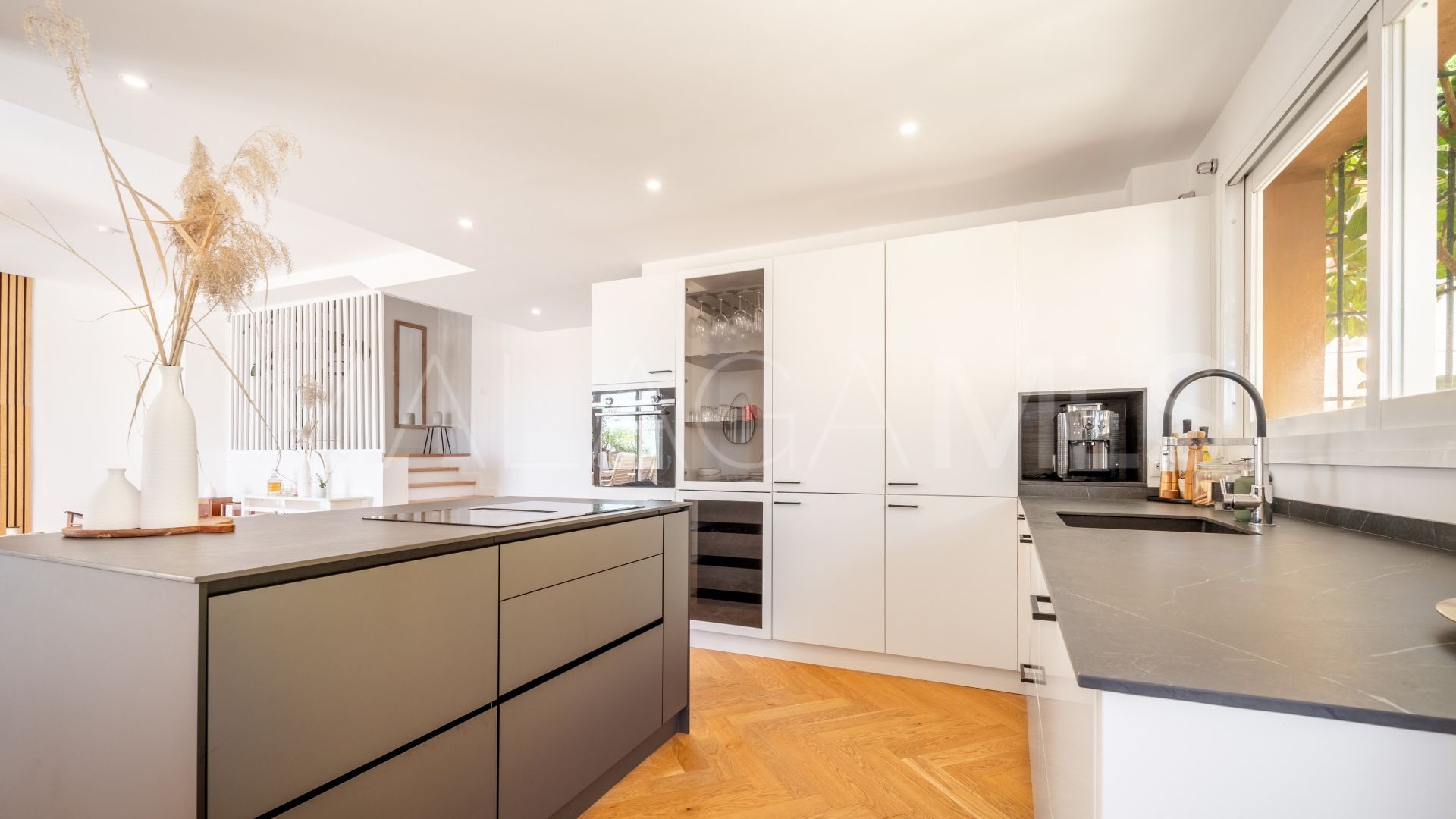 Buy atico duplex with 3 bedrooms in Les Belvederes