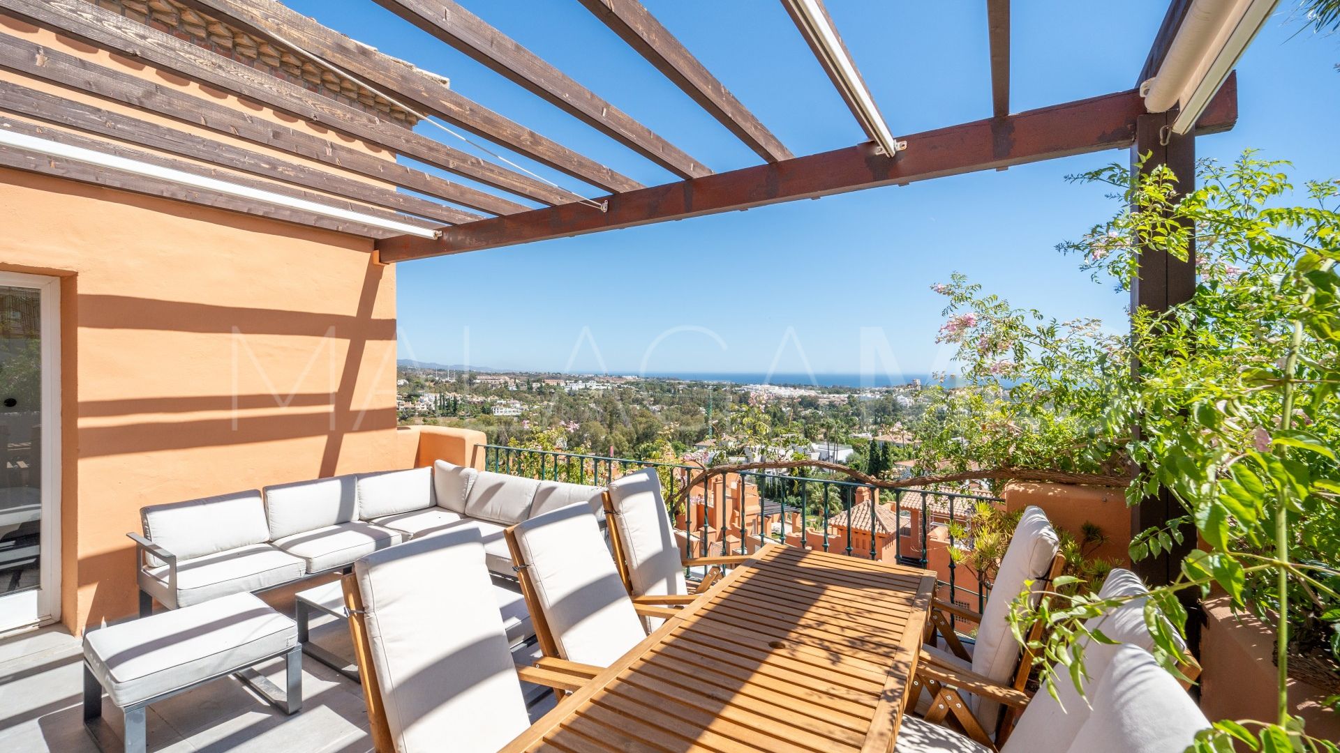 Buy atico duplex with 3 bedrooms in Les Belvederes