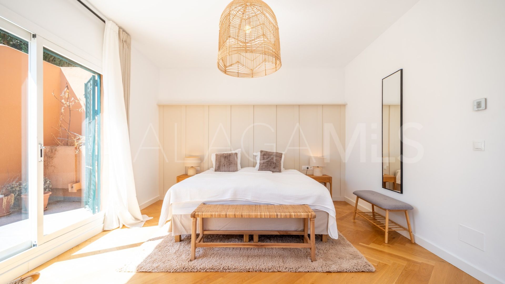 Buy atico duplex with 3 bedrooms in Les Belvederes