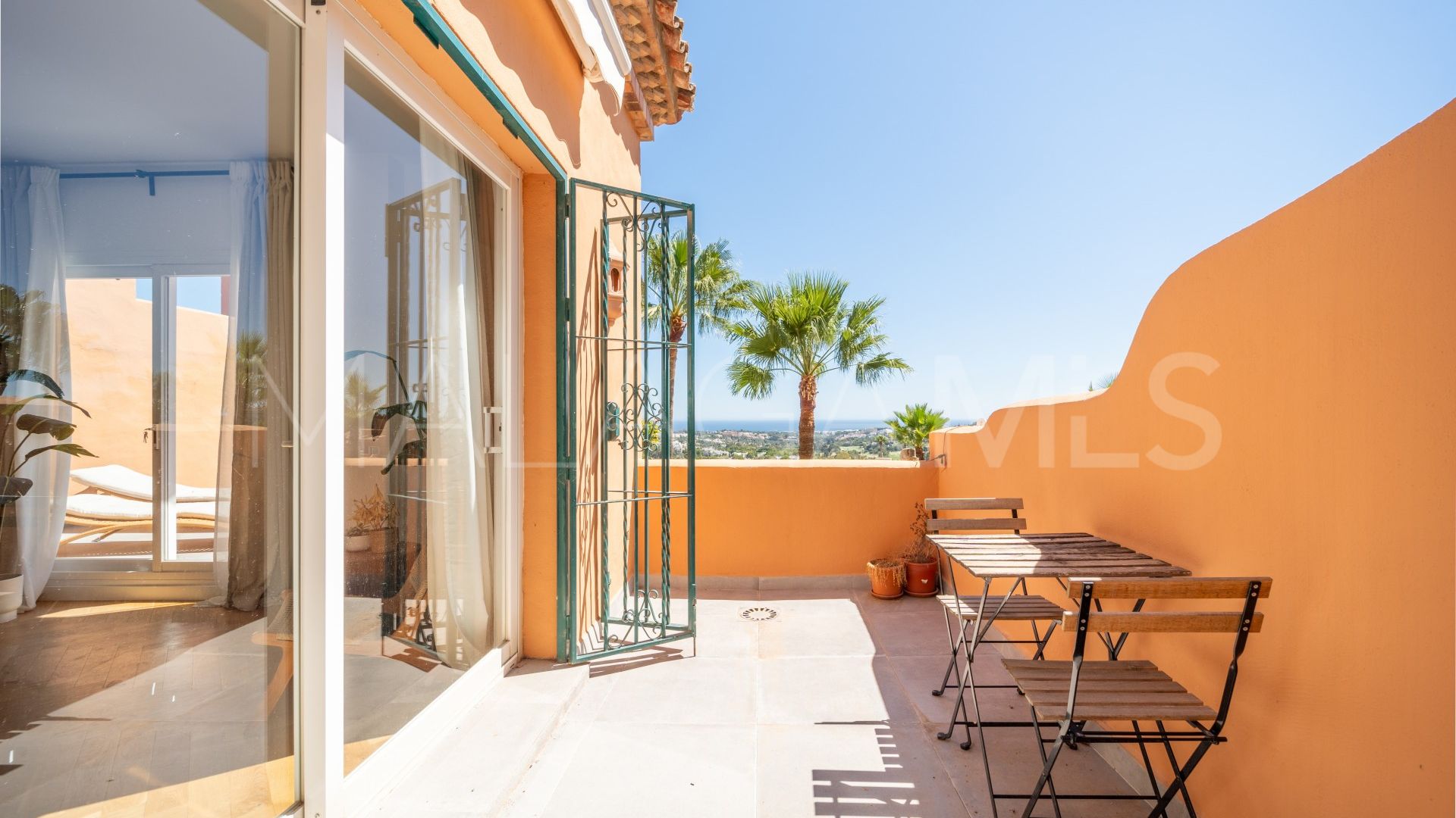 Buy atico duplex with 3 bedrooms in Les Belvederes