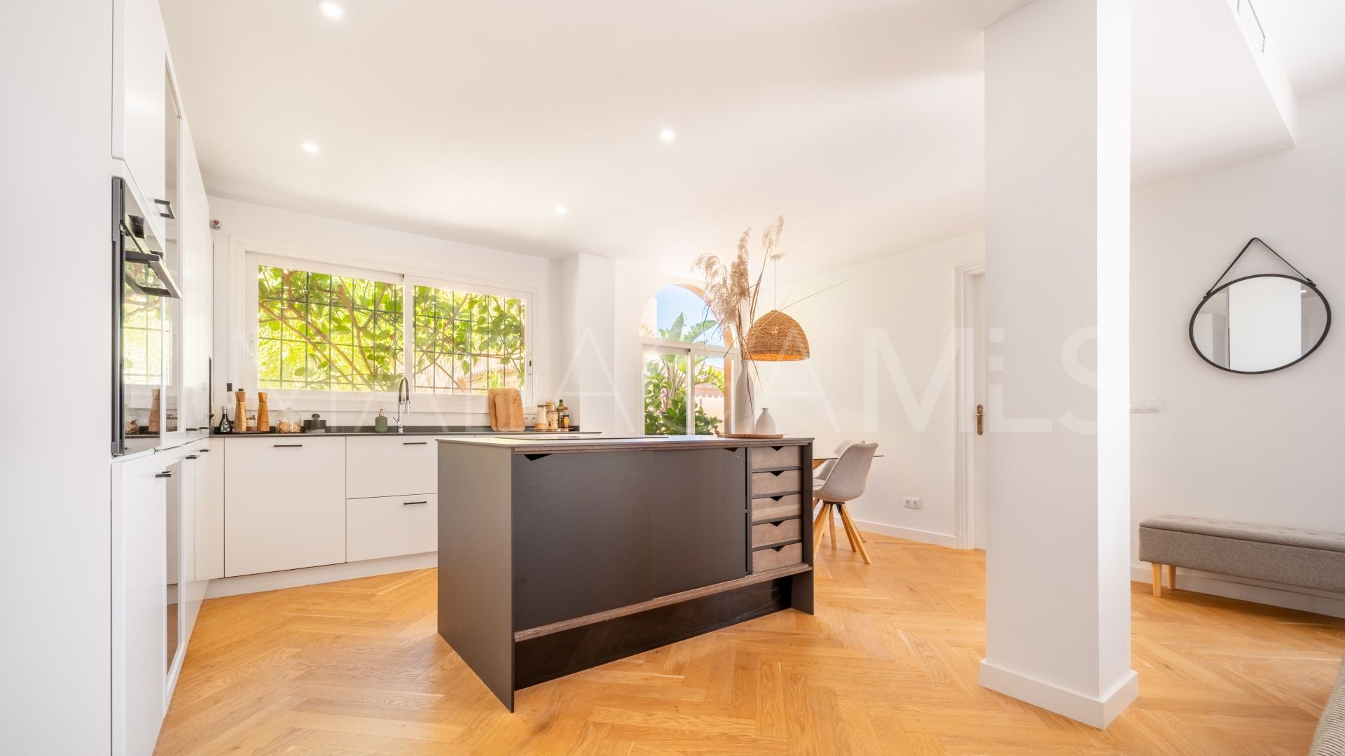 Buy atico duplex with 3 bedrooms in Les Belvederes