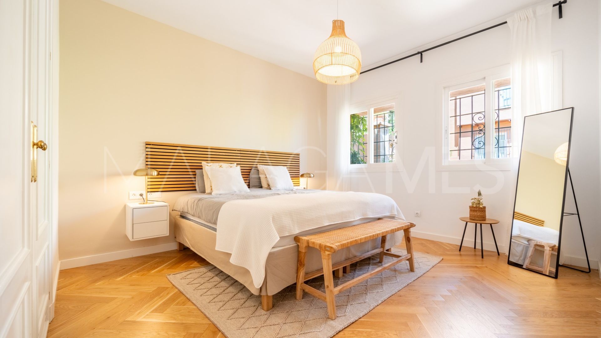 Buy atico duplex with 3 bedrooms in Les Belvederes