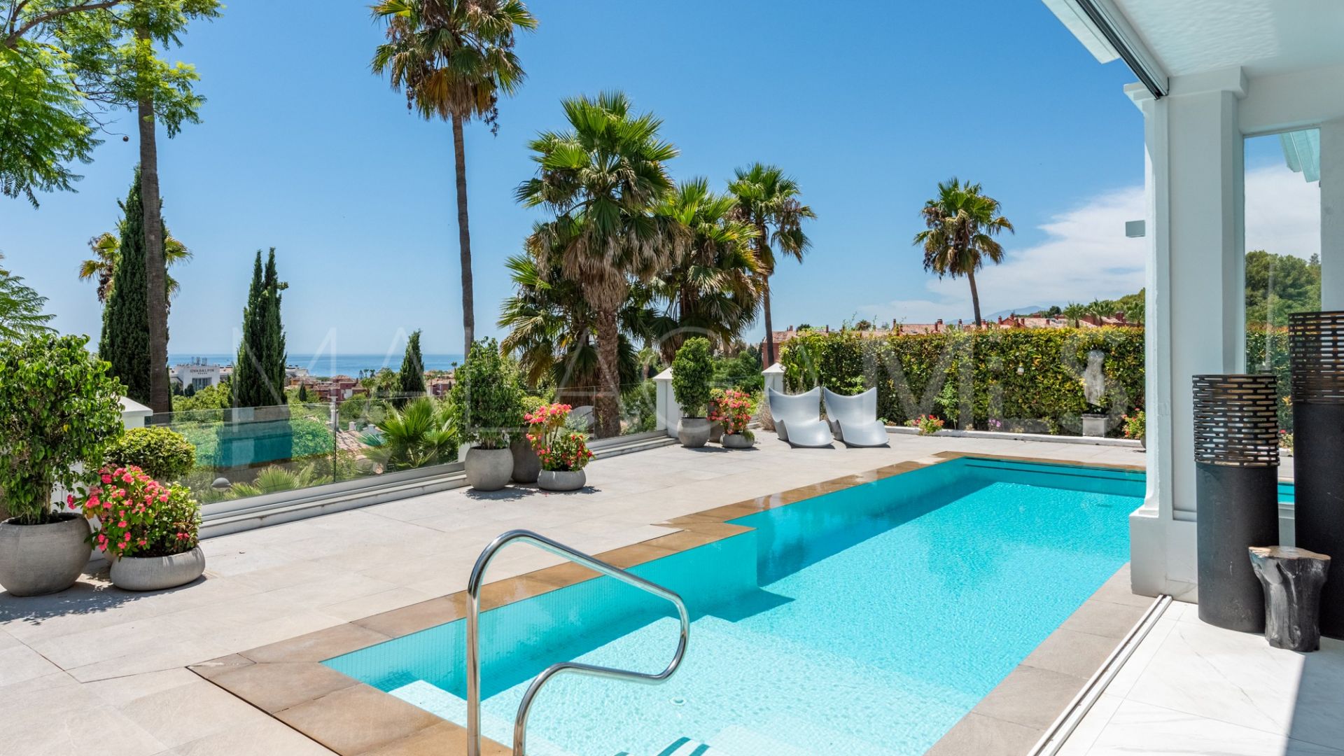 Villa for sale in El Capricho