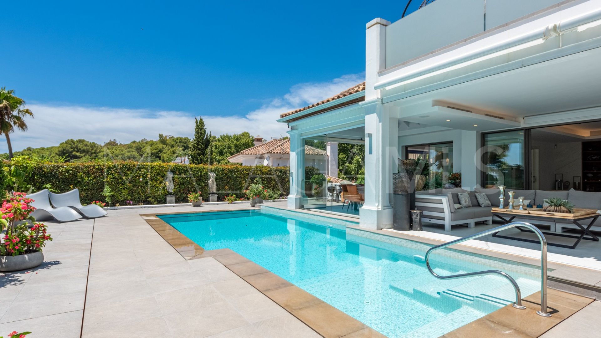 Villa for sale in El Capricho