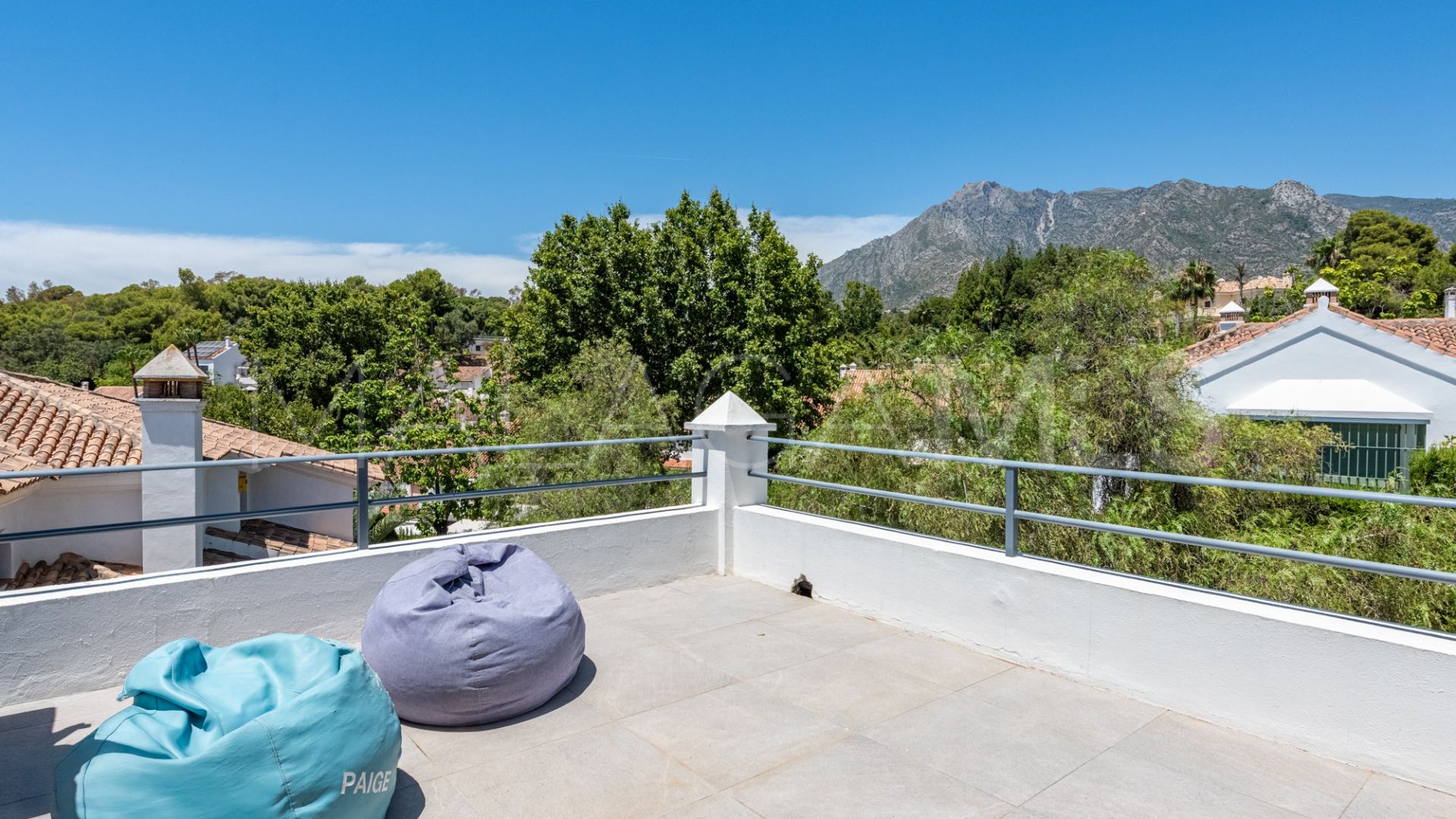 Villa for sale in El Capricho