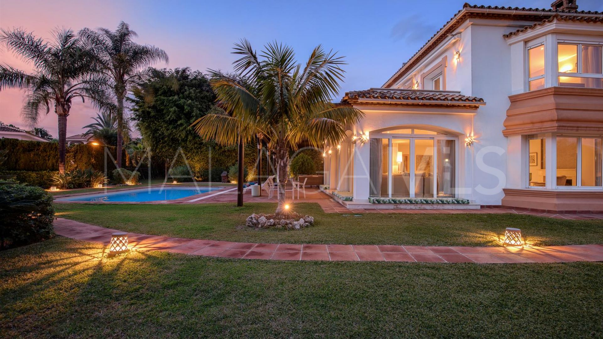 Villa in Guadalmina Baja for sale