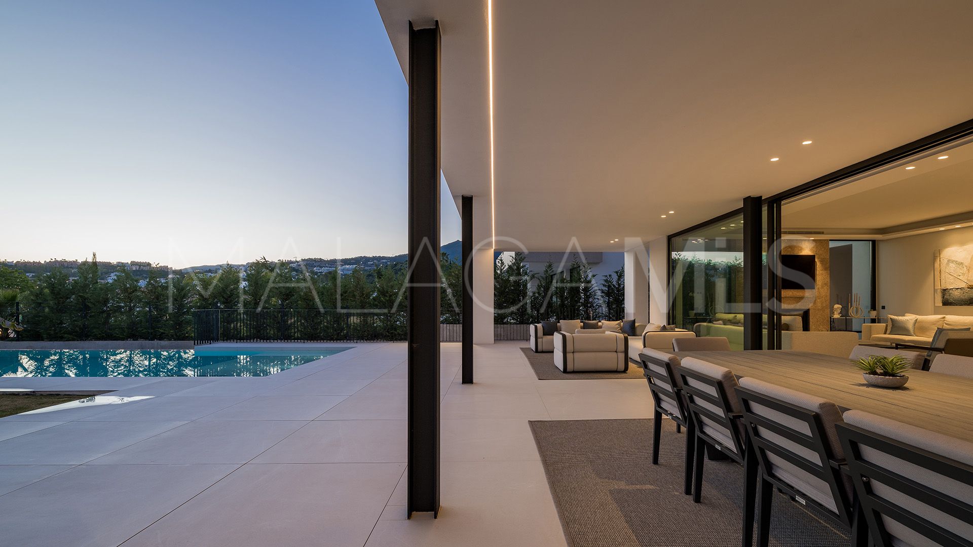 Villa for sale in Los Naranjos