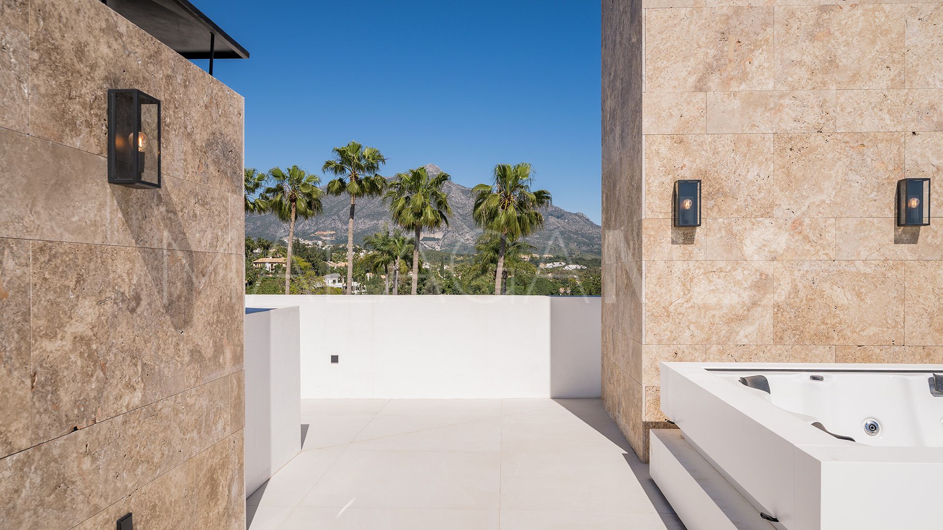 Villa for sale in Los Naranjos