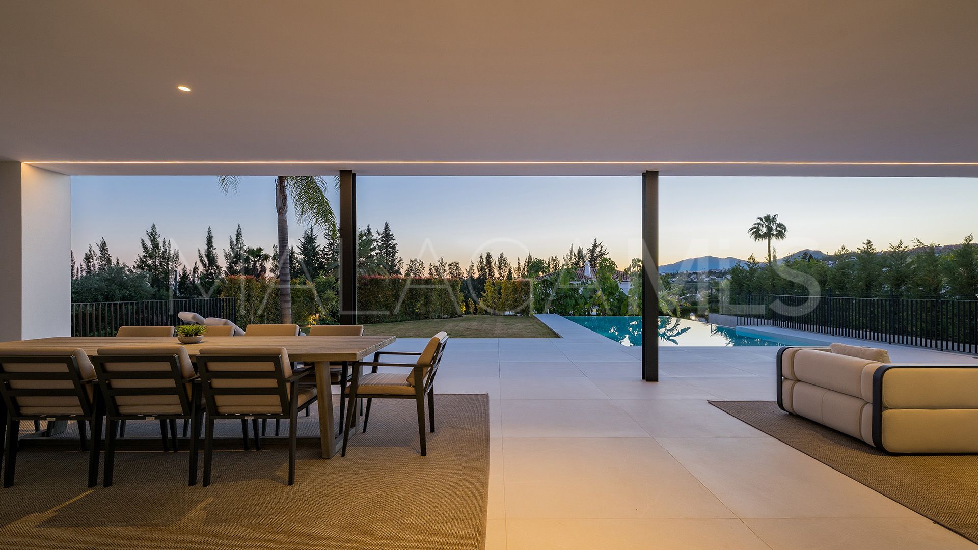 Villa for sale in Los Naranjos