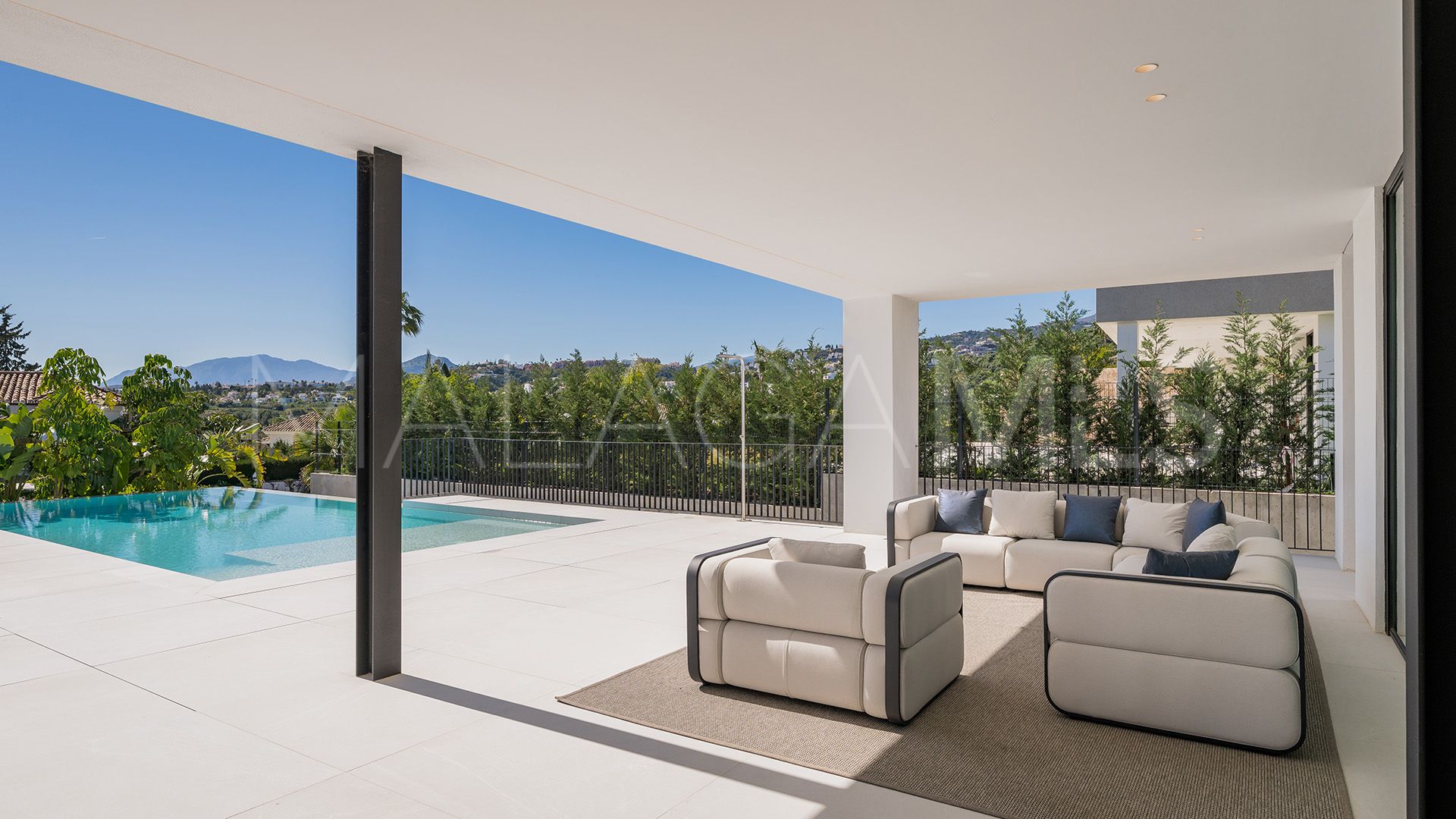 Villa for sale in Los Naranjos