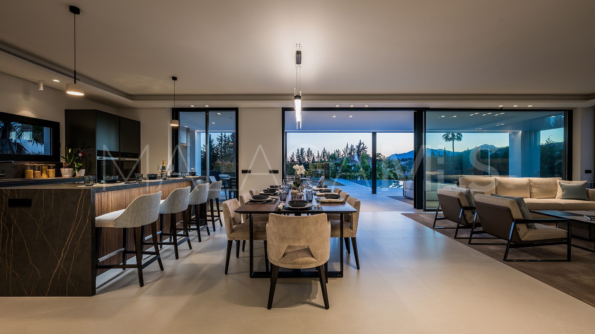 Villa for sale in Los Naranjos