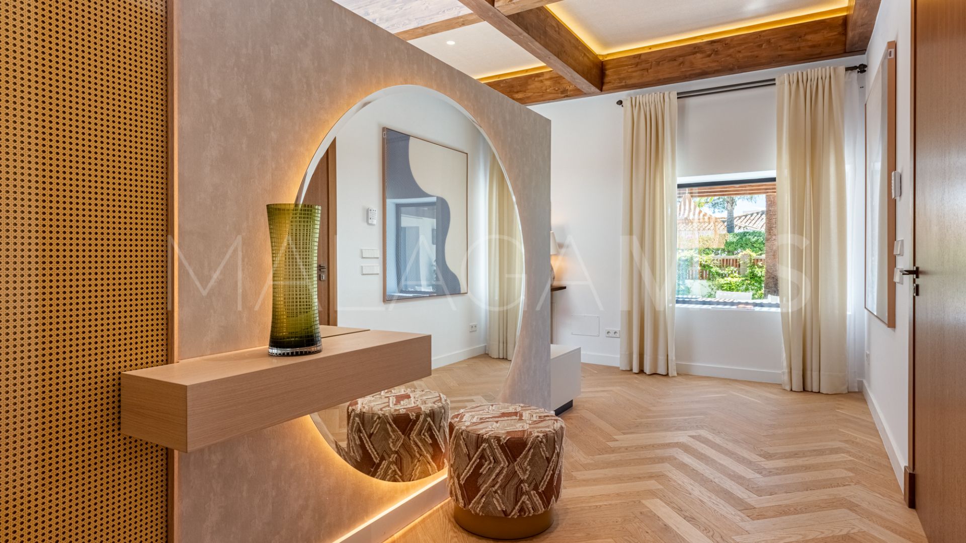 Buy Casasola 6 bedrooms villa