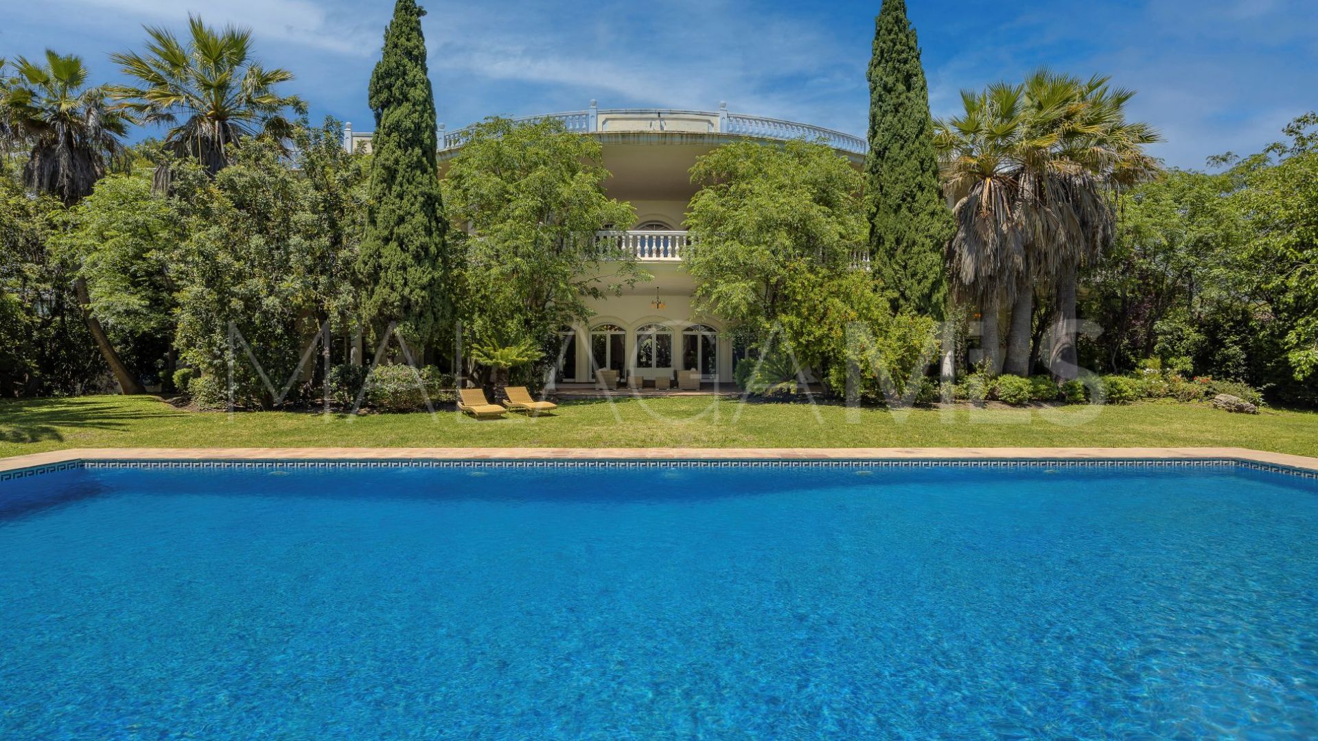 Villa for sale in Marbella Golden Mile