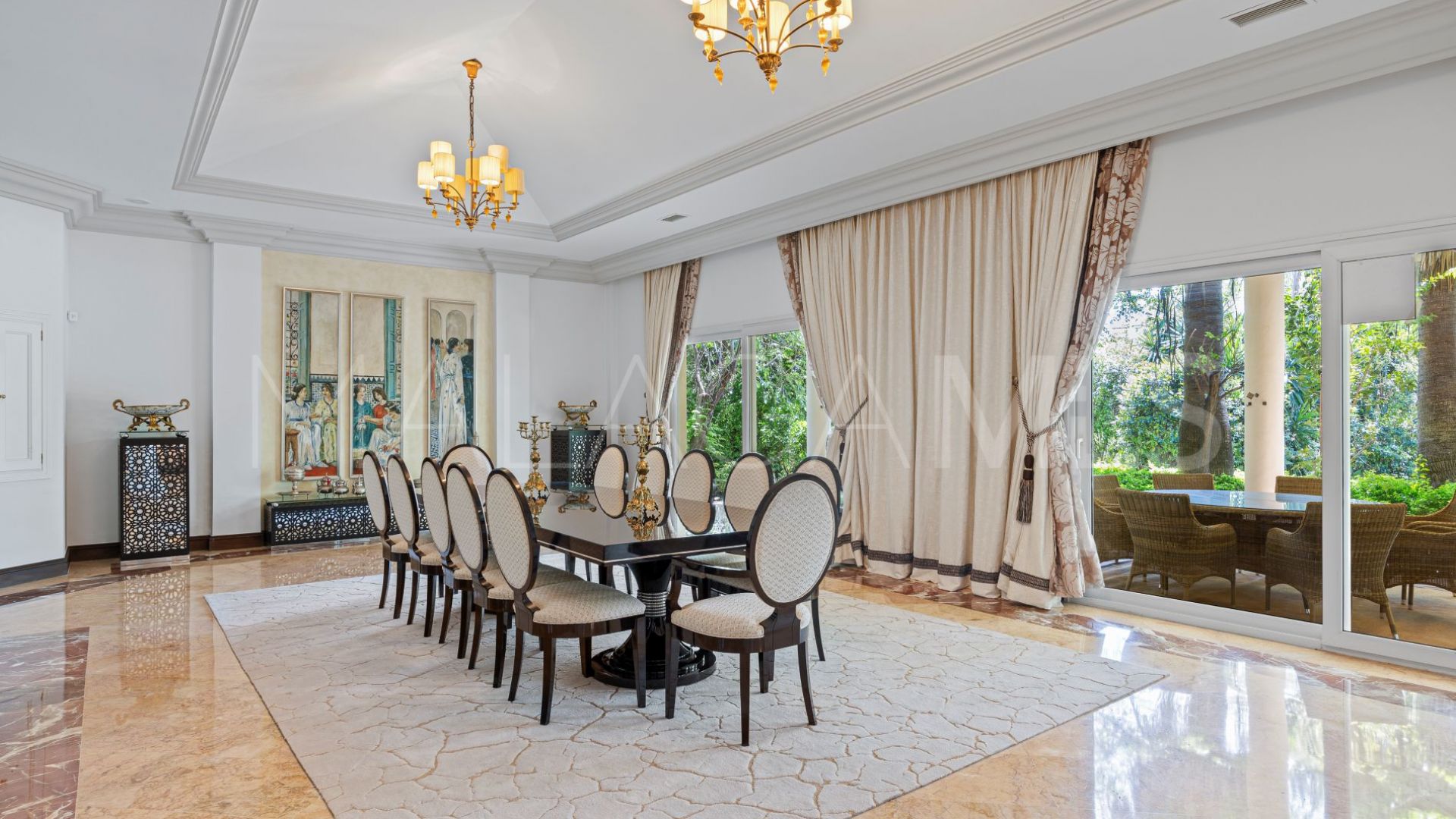 Villa for sale in Marbella Golden Mile