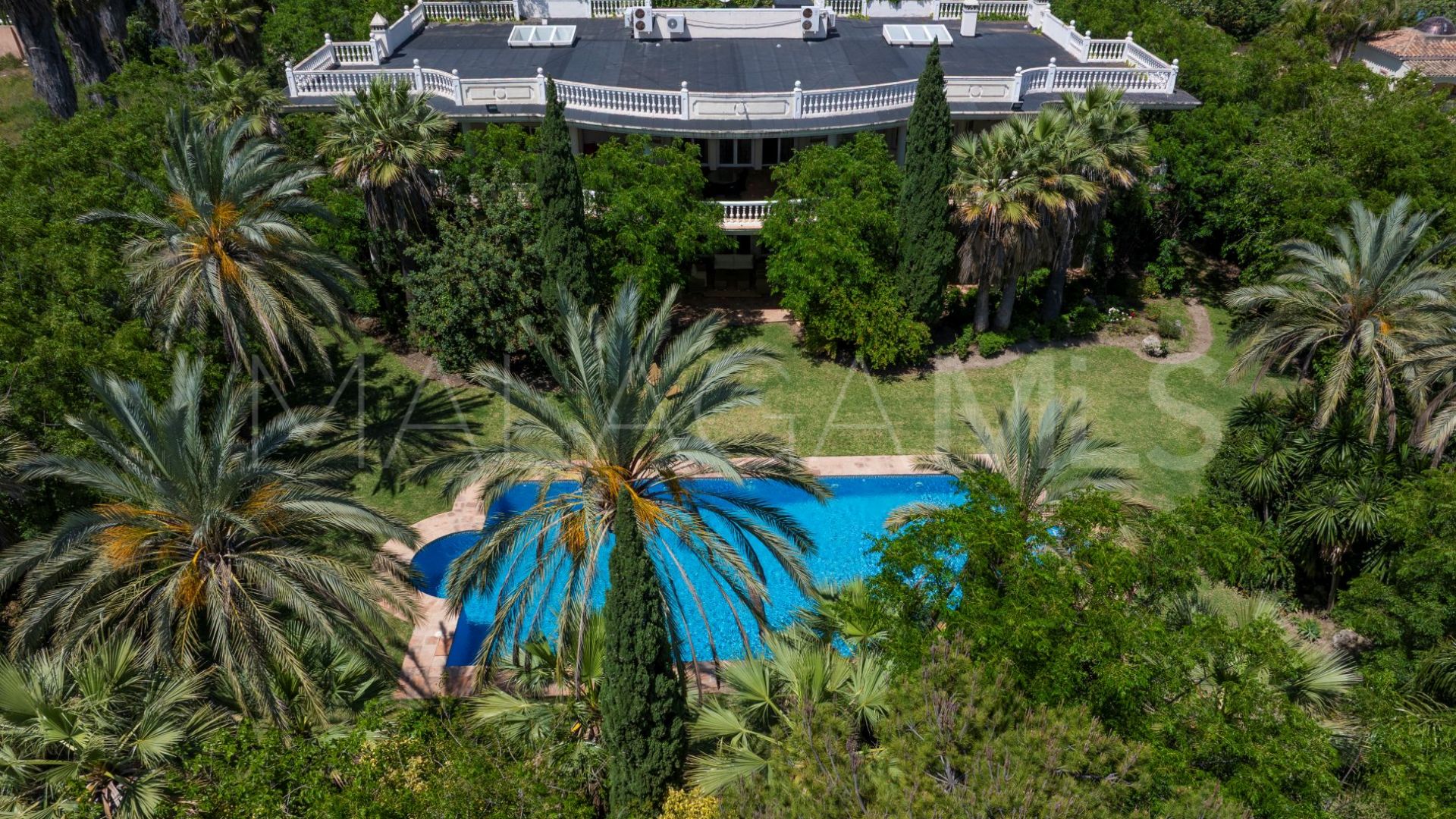 Villa for sale in Marbella Golden Mile