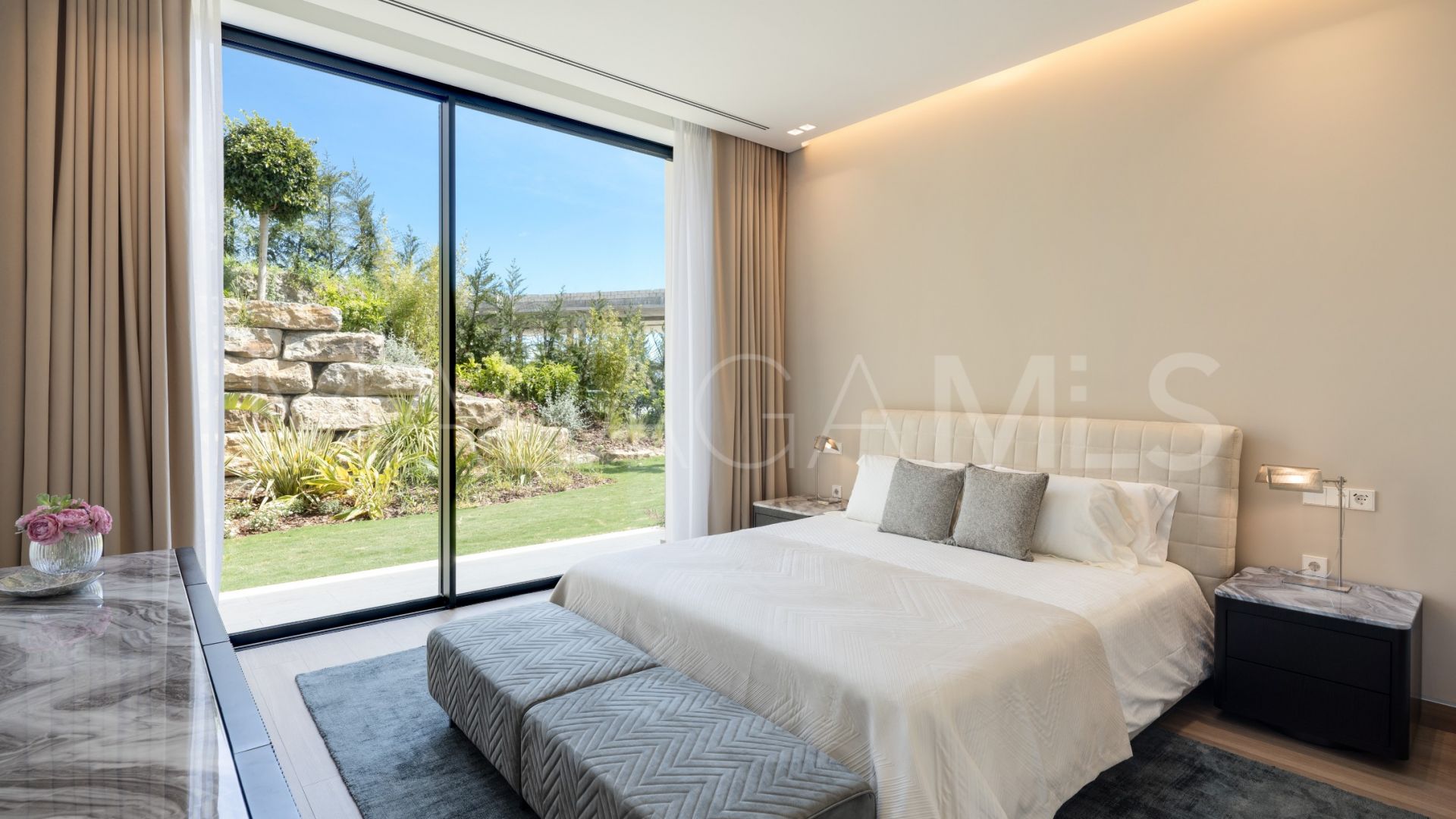 Villa for sale in Los Flamingos