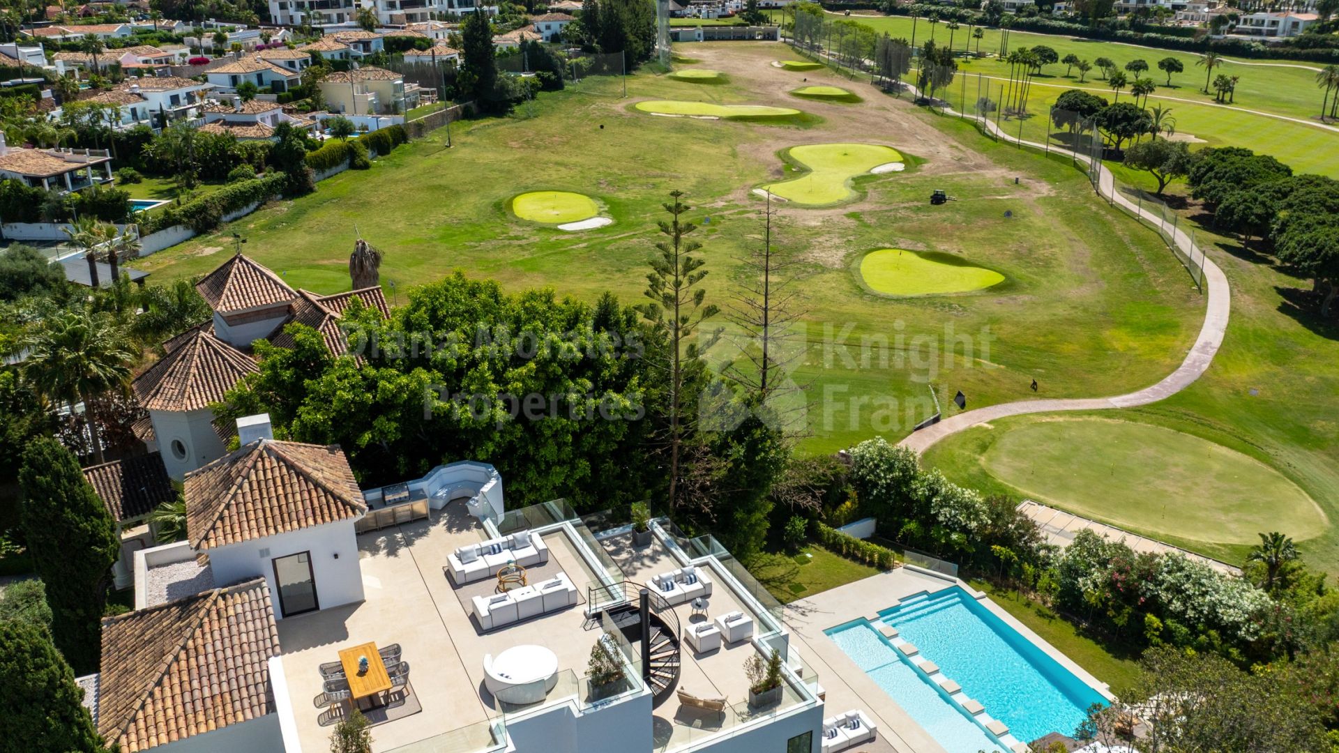 Los Naranjos Golf, Villa 2000, wunderschönes Haus in erster Golflinie in Los Naranjos