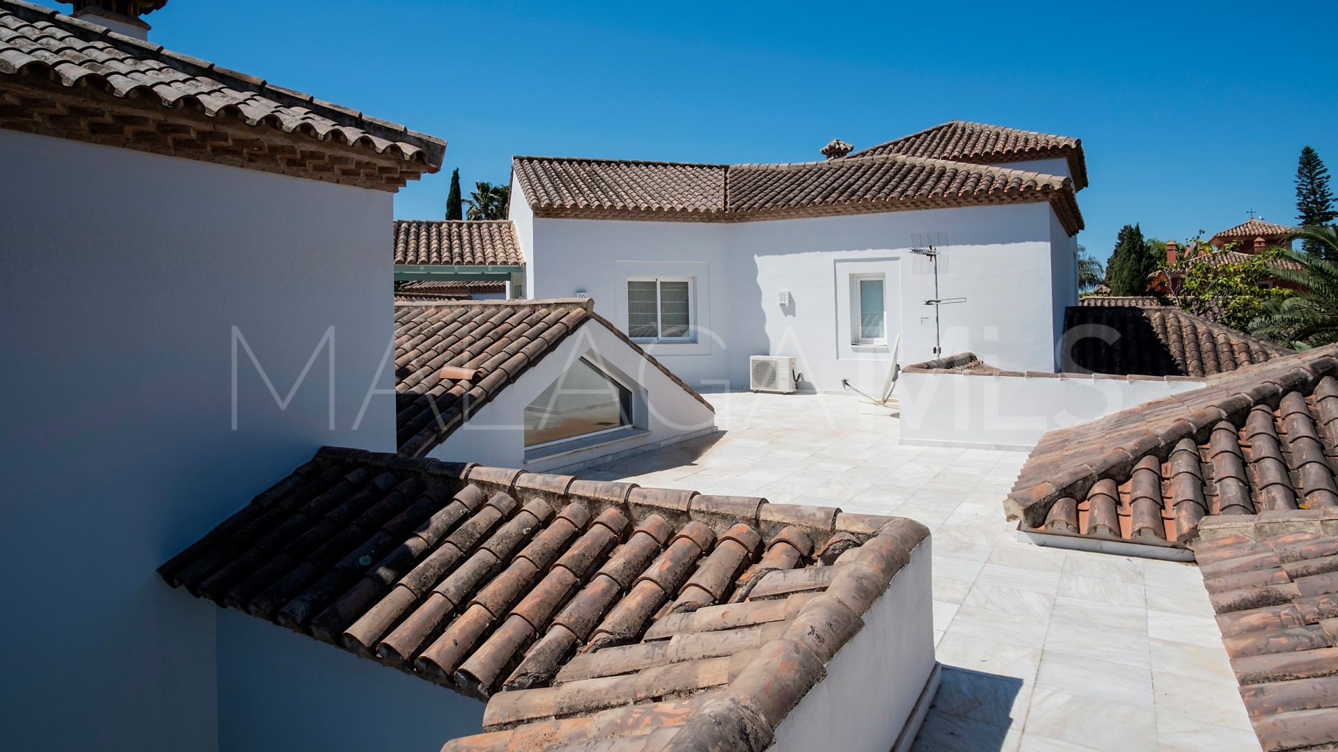 Guadalmina Baja, villa for sale with 7 bedrooms