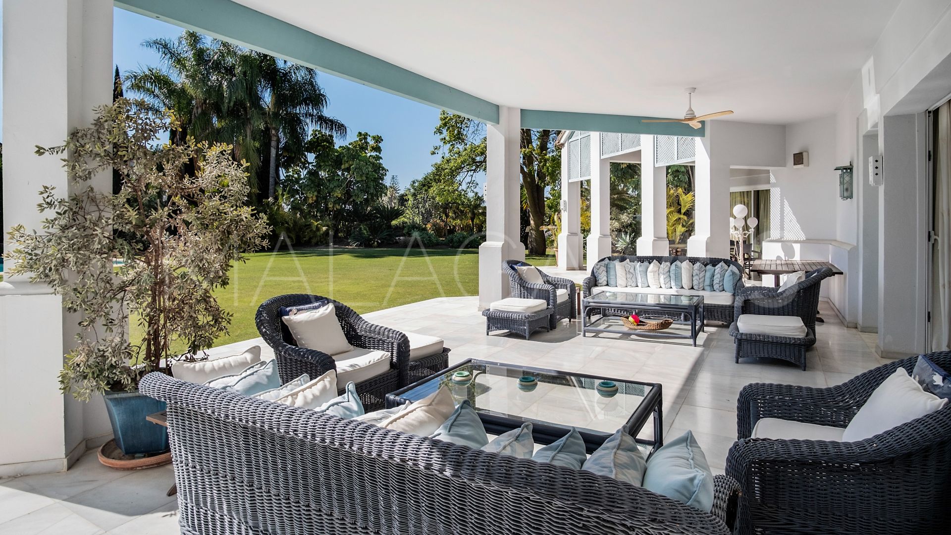 Guadalmina Baja, villa for sale with 7 bedrooms
