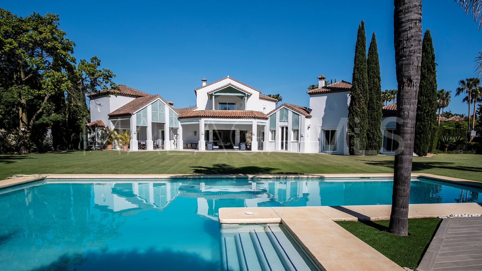 Guadalmina Baja, villa for sale with 7 bedrooms